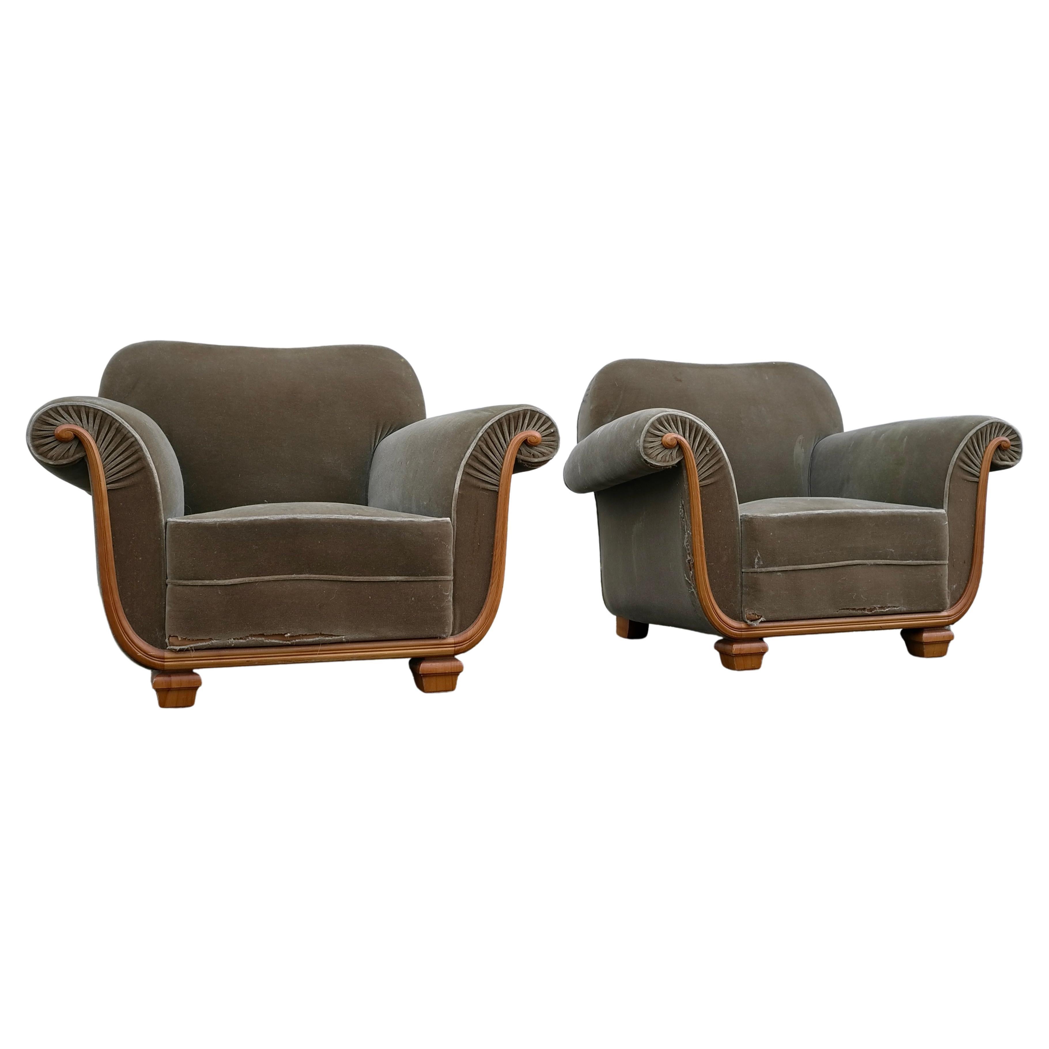 Mid-20th Century Pair of Large Curved art-deco Wood and Velvet Armchairs , France 1935