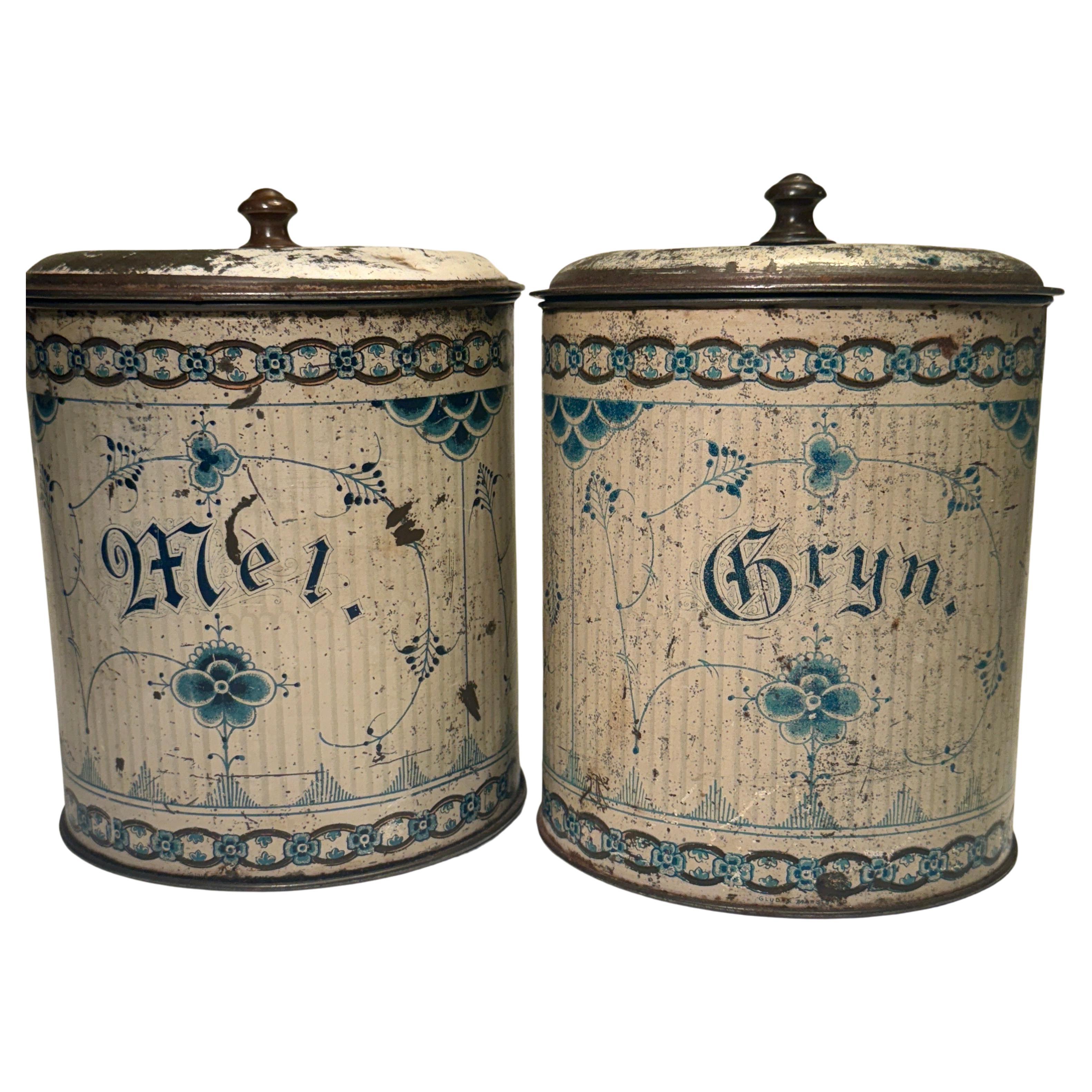 Paar große dänische 1900's Faux Porzellan Zinn Container blau und weiß malen