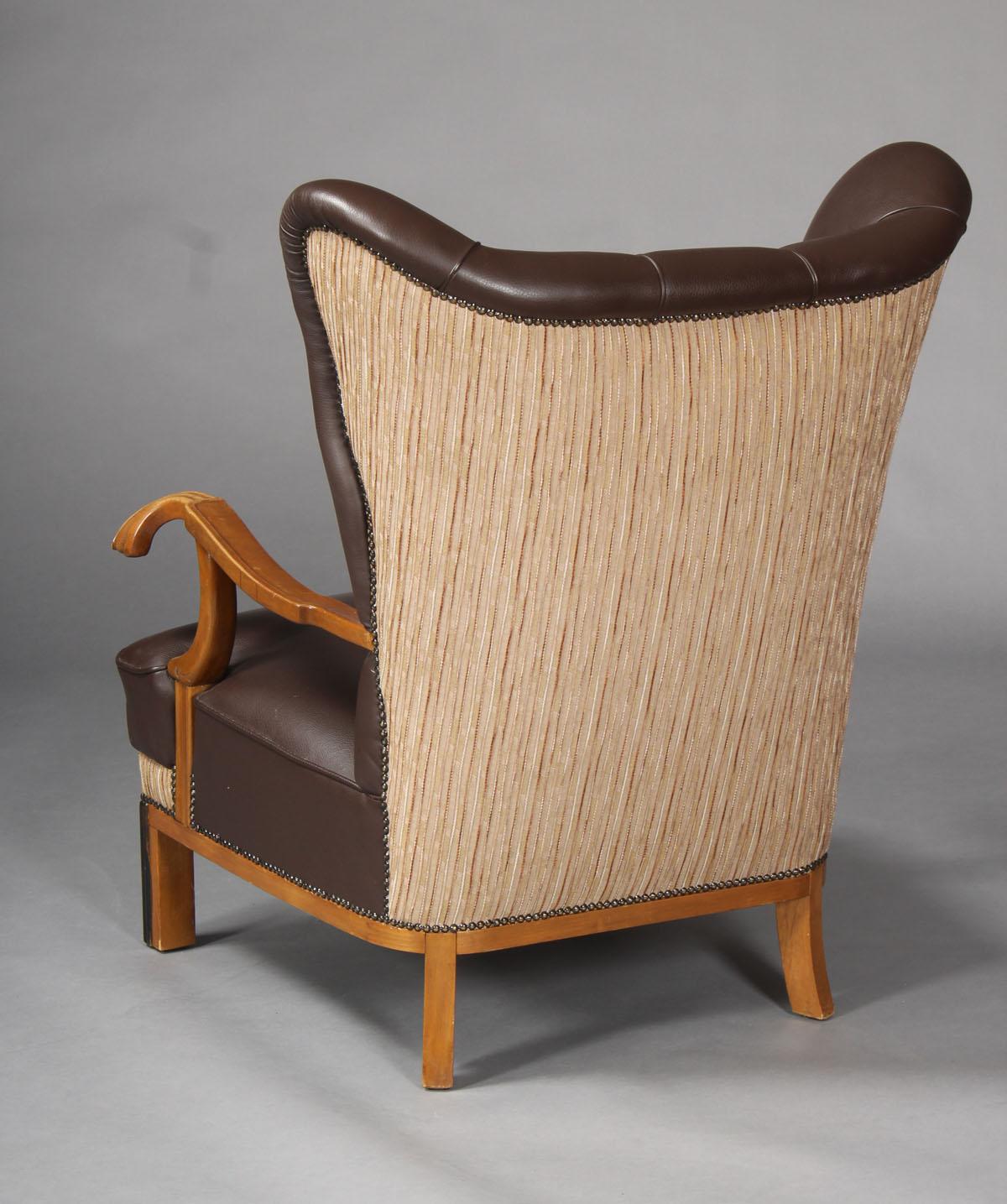 1940 wingback chair