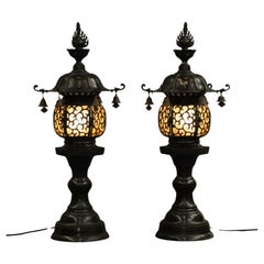 Vintage Pair of large dark brown patinated bronze Japanese lanterns 灯籠 (tôrô)