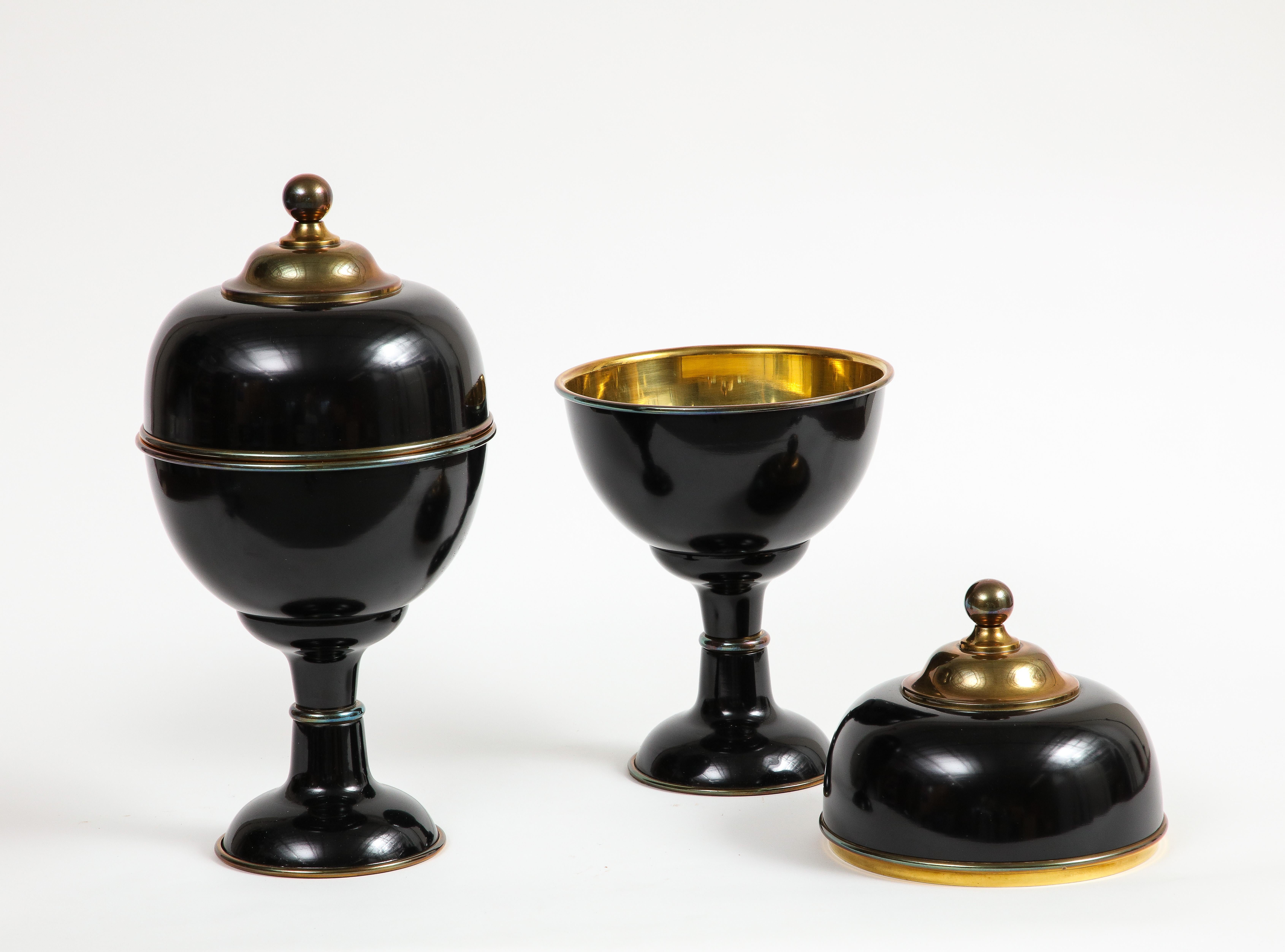 Pair of Large Decorative Black Enamel Urns with Brass Detail In Good Condition For Sale In Chicago, IL