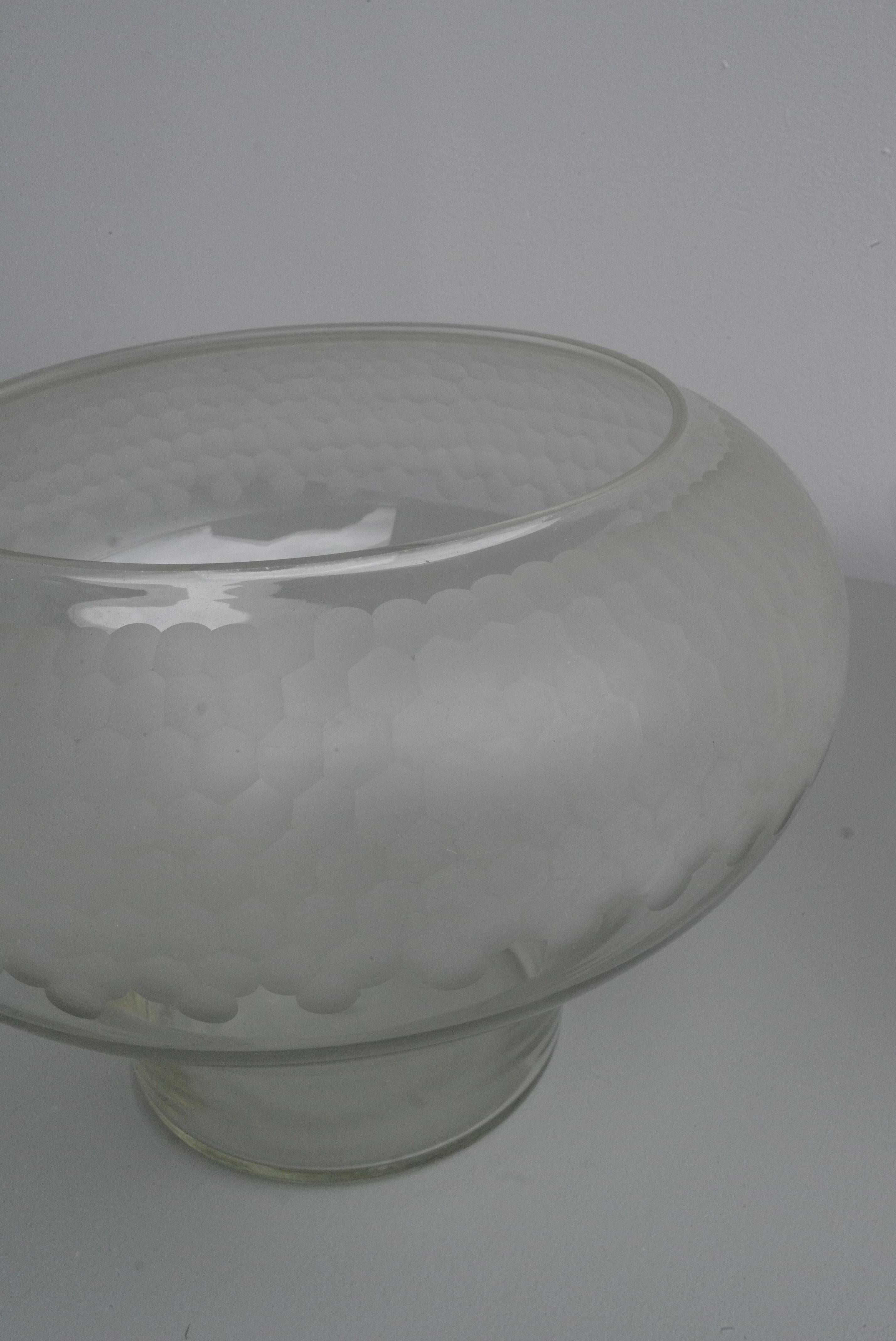 Pair of Large Decorative Honeycomb Midcentury Glass Bowl Vases For Sale 5