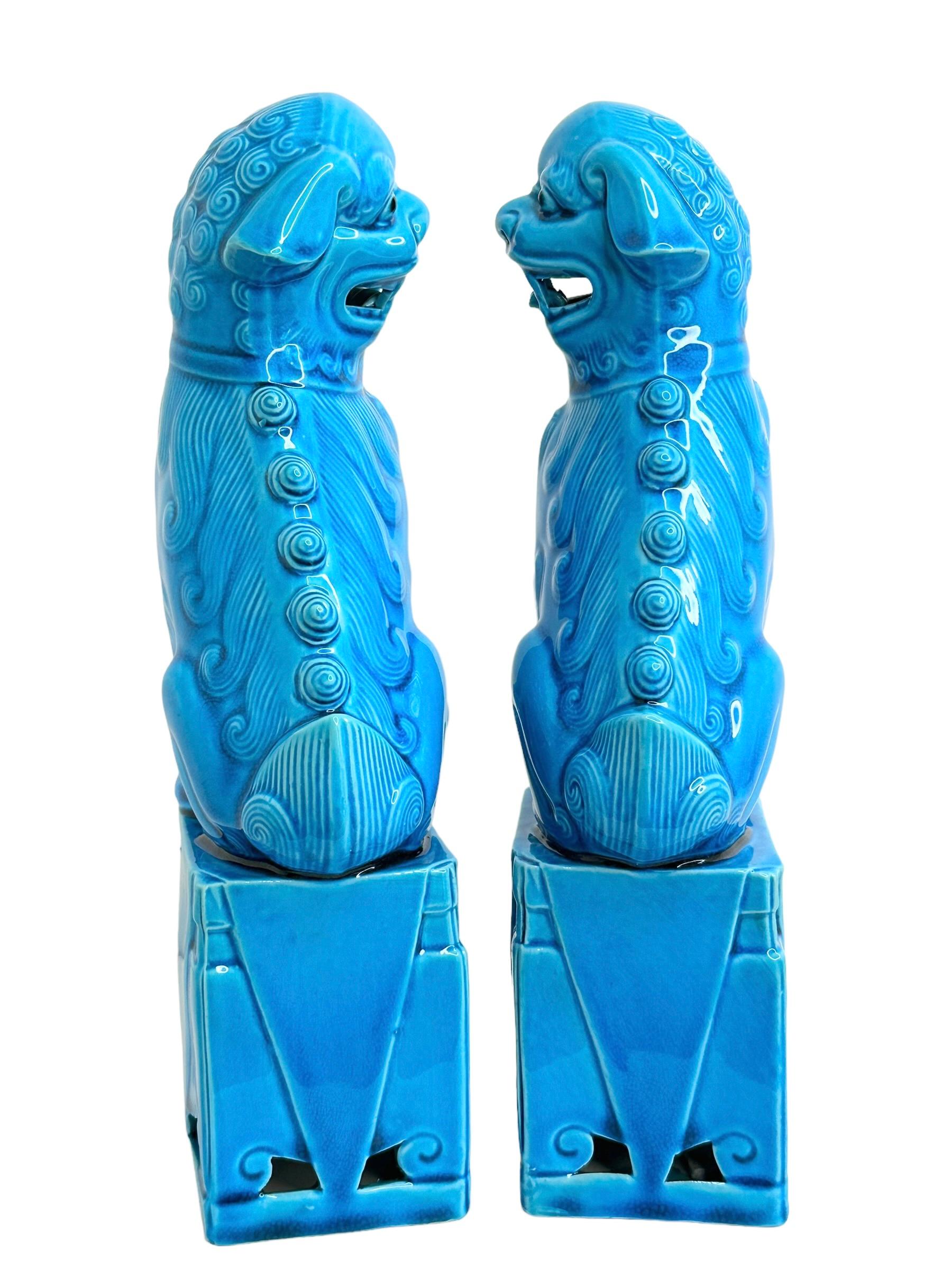 Chinese Pair of large Decorative Turquoise Blue Foo Dogs Sculptures, Ceramic Statue
