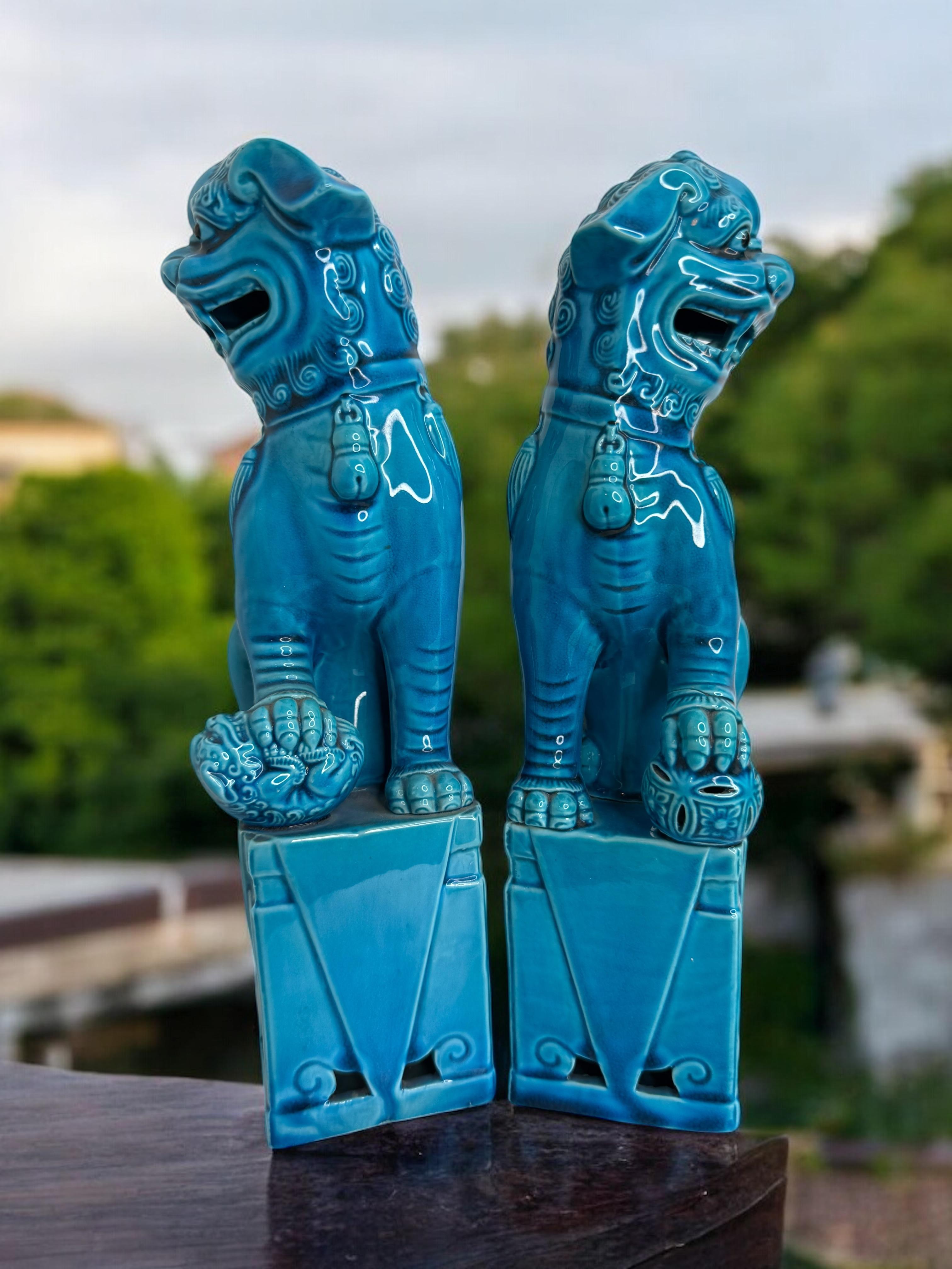 Pair of large Decorative Turquoise Blue Foo Dogs Sculptures, Ceramic Statue 2