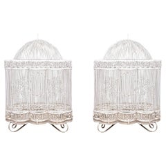 Paire de grandes cages décoratives vintage en fil métallique