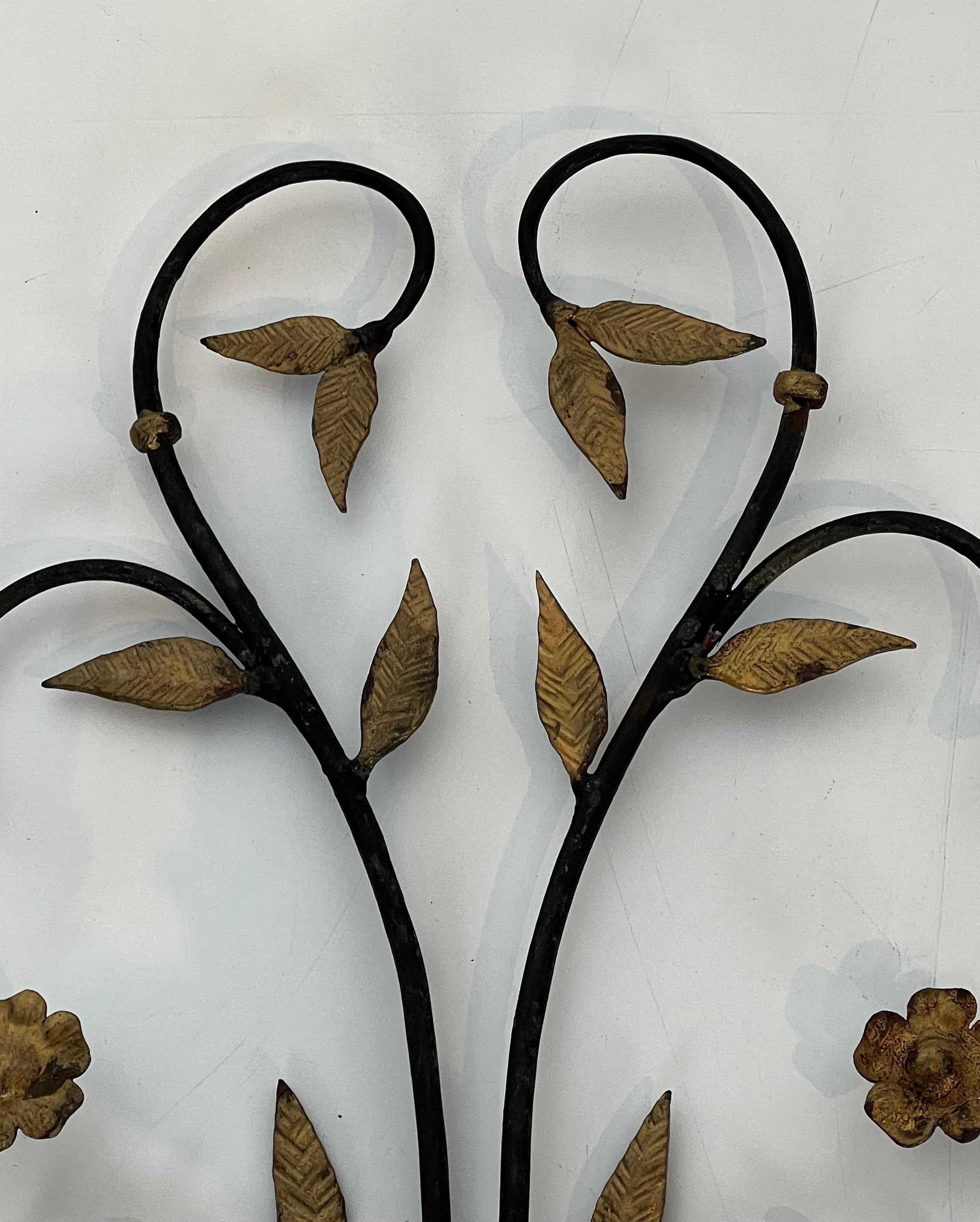 Pair of Large Decorative Wrought Iron and Gilded Wall Lights Representing a Bouq For Sale 10
