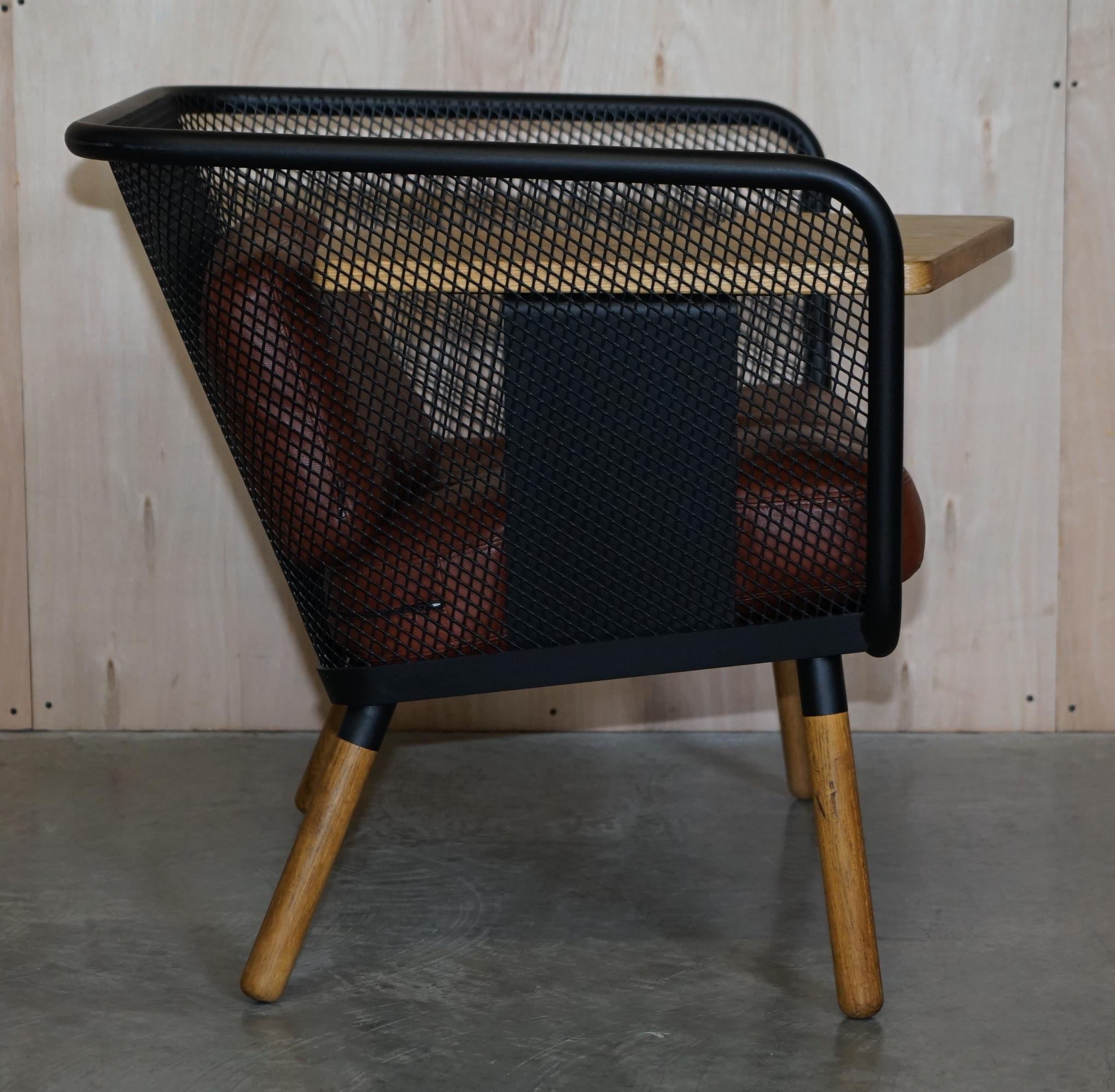 Ein Paar große Designer Thomas Bernstrand Honken Bla Station Sessel im Angebot 12
