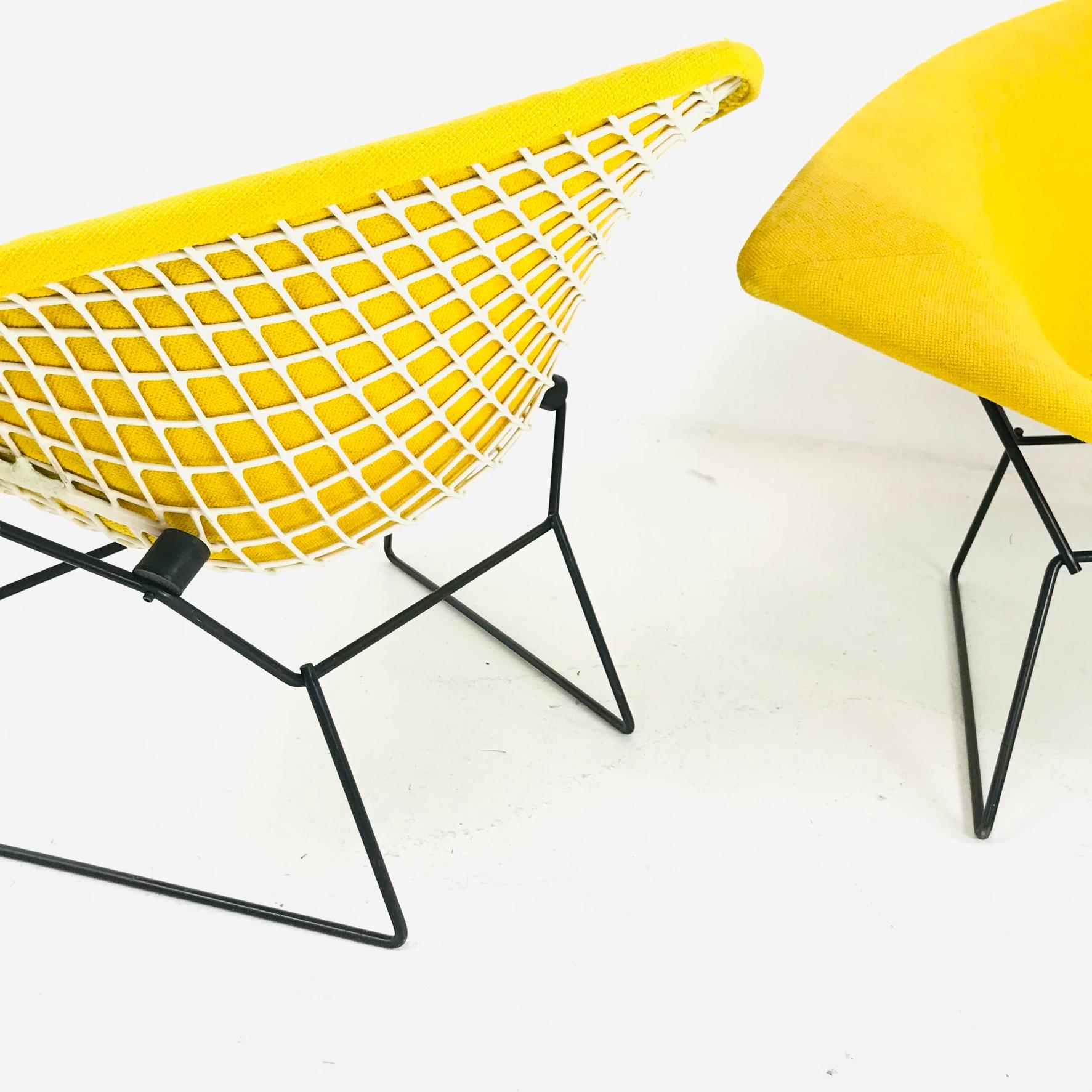 Pair of Large Diamond Chairs by Harry Bertoia for Knoll In Good Condition For Sale In Dallas, TX
