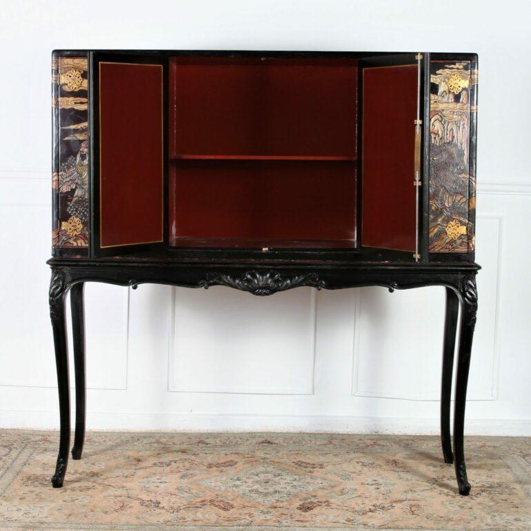 Pair of Large, Early 19th C. Chinoisserie Chests from Paris. C.1820.  For Sale 2