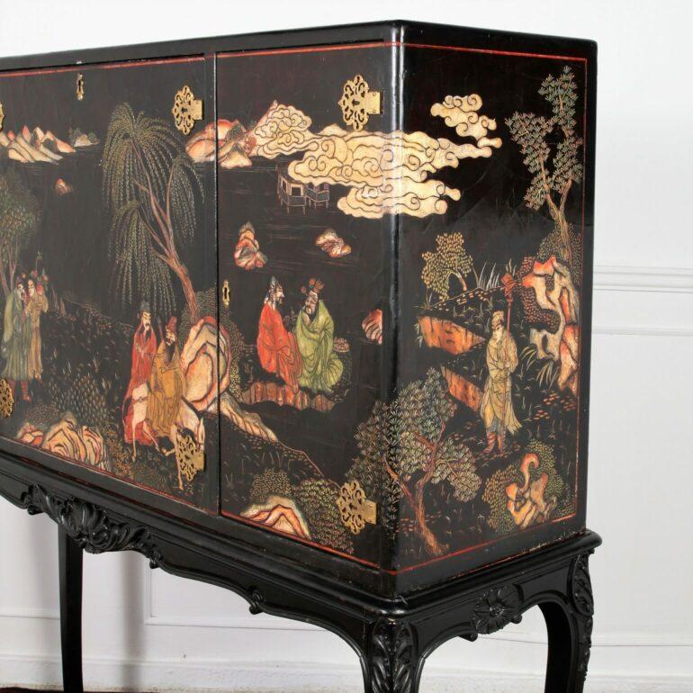 Pair of Large, Early 19th C. Chinoisserie Chests from Paris. C.1820.  For Sale 10