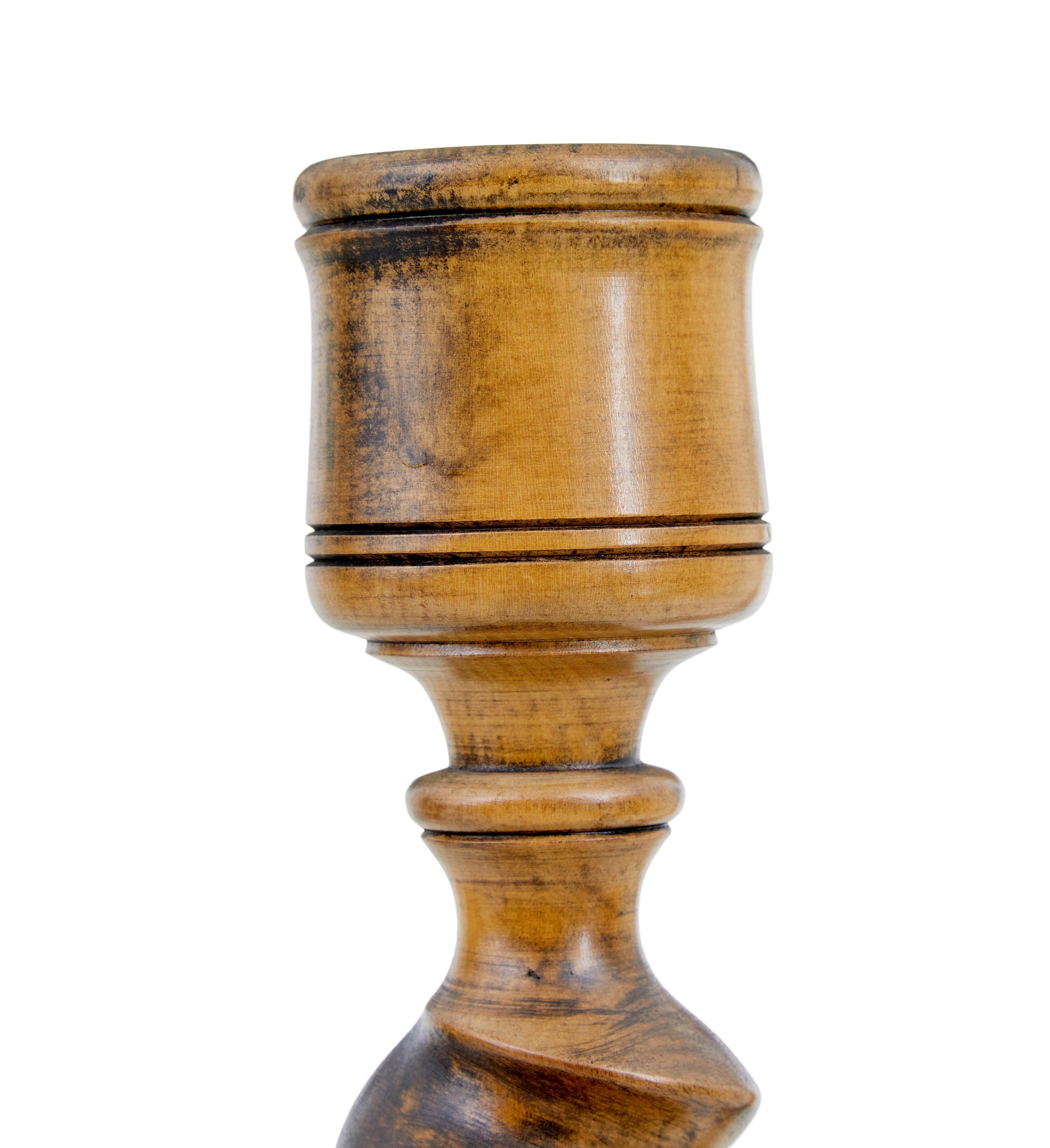 Coppia di grandi candelabri dell'inizio del XX secolo In condizioni buone in vendita a Debenham, Suffolk