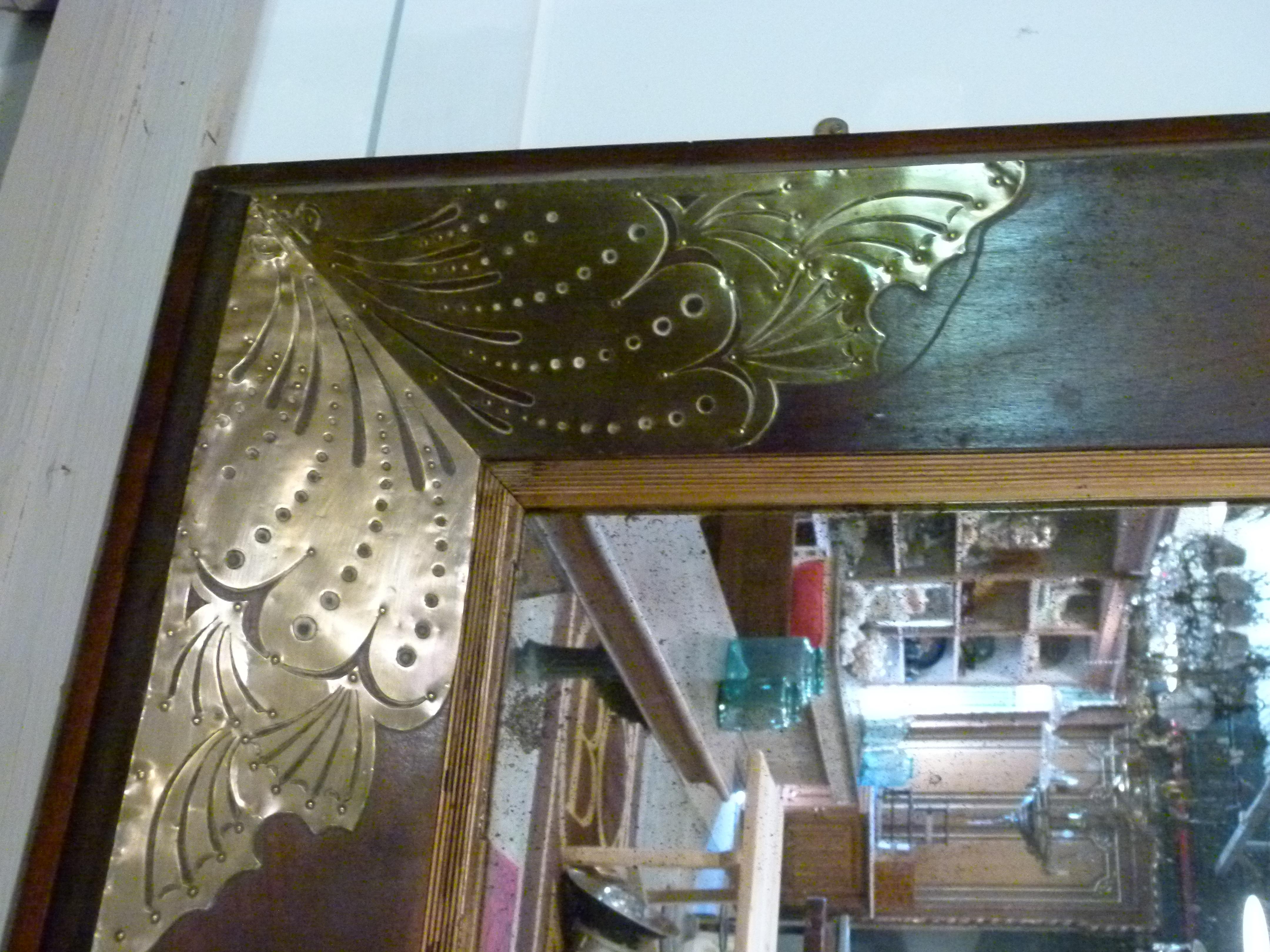 Pair of Large Early 20th Century Wall Mirrors In Good Condition In Vulpellac, Girona
