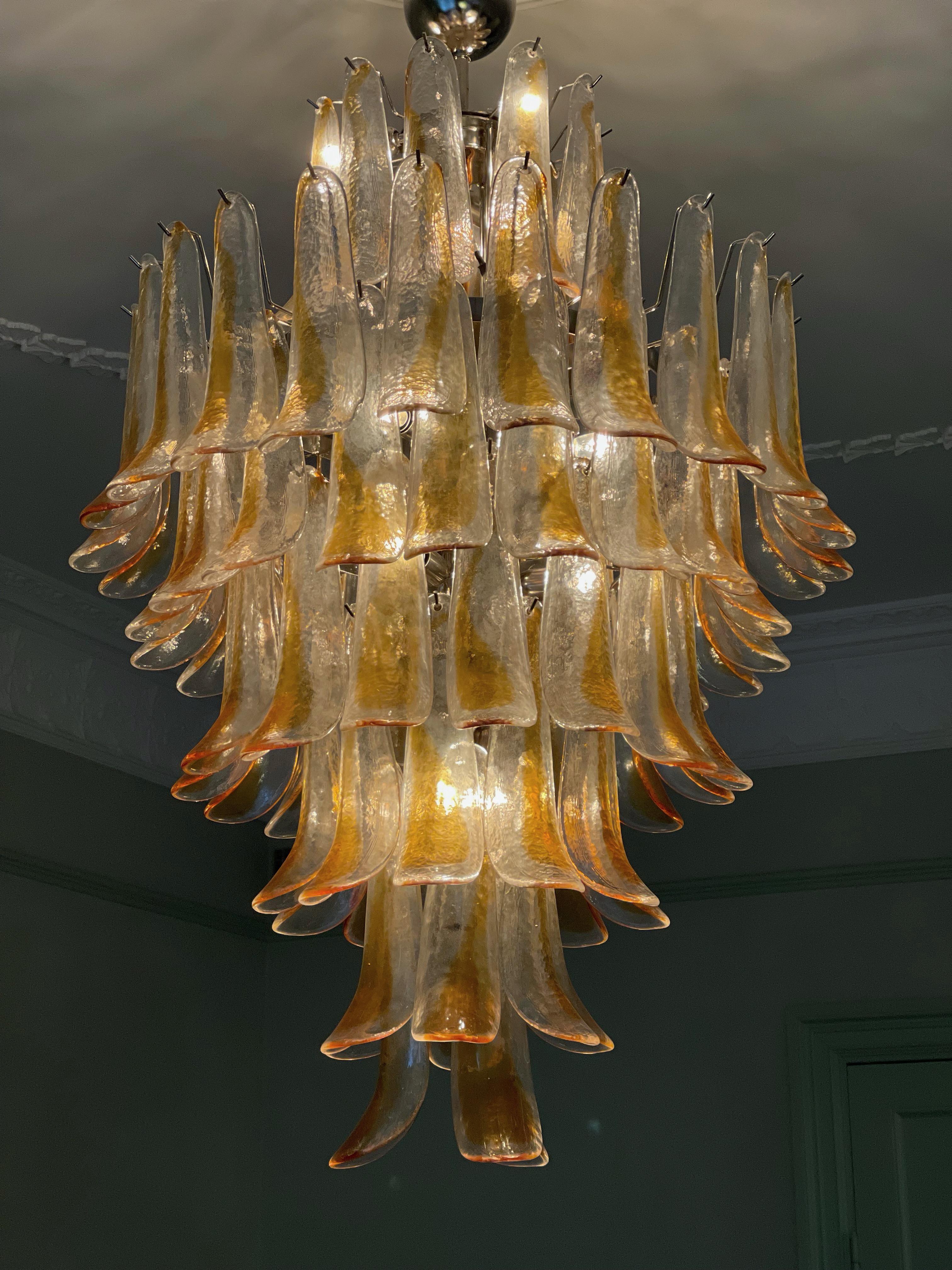 Pair of Large Hugh XL Eclectic Murano Chandeliers Amber Flamingo style For Sale 3
