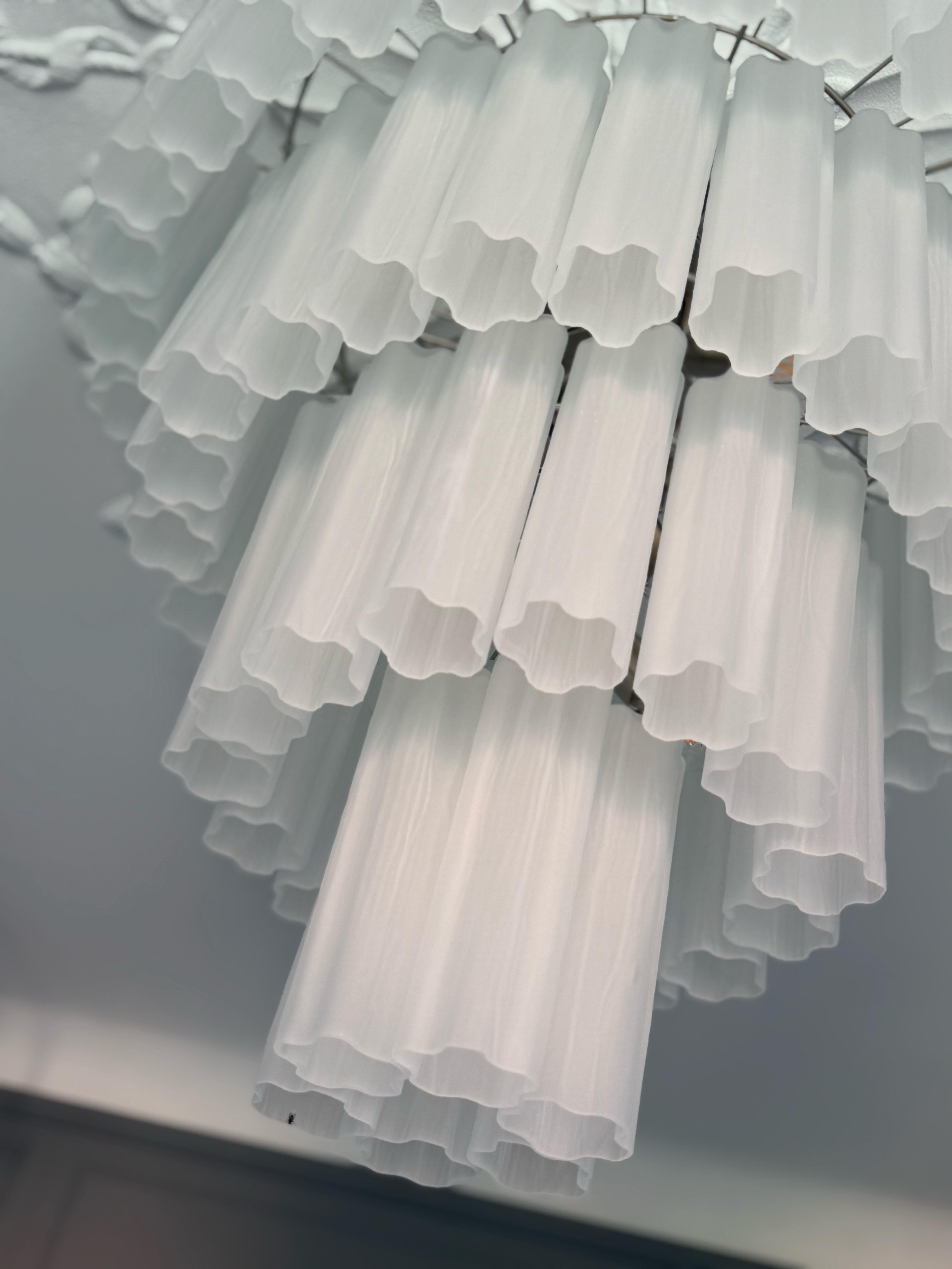 Pair of Large Eclectic White Statement Murano Chandeliers Tronchi Venini style. In Excellent Condition For Sale In Bromma, SE