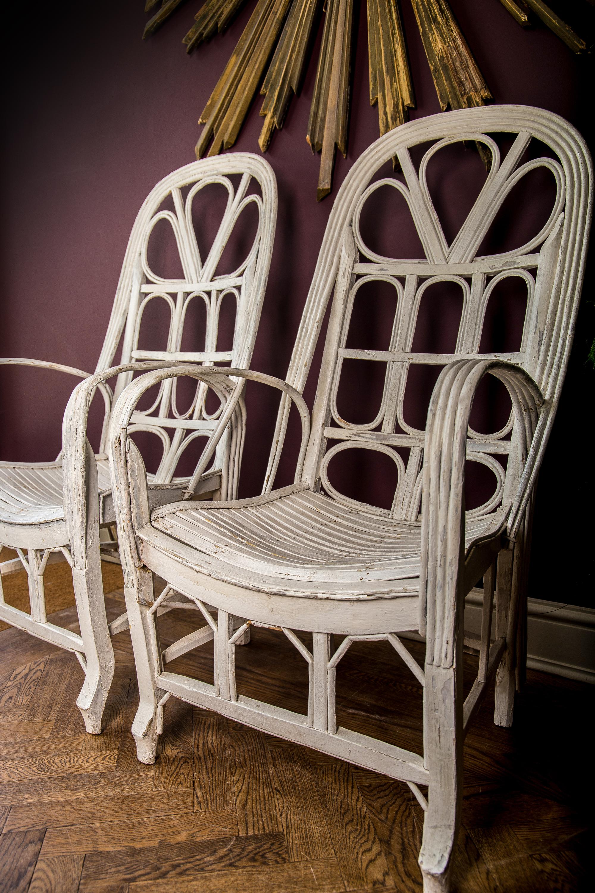French Pair of Large Elegant White Cane Conservatoire Chairs, France, 20th Century
