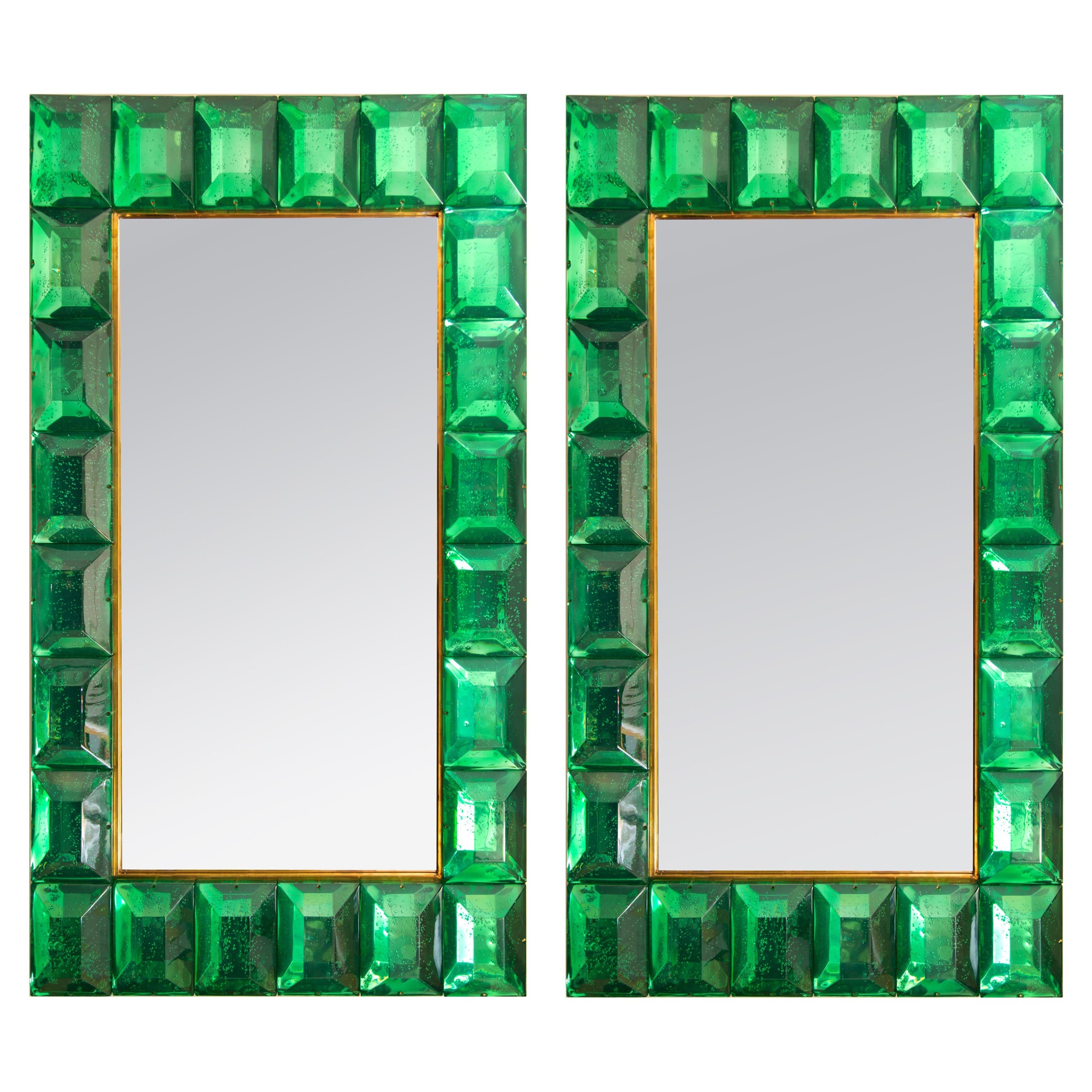 Coppia di grandi specchi in vetro di Murano con diamante verde smeraldo, in stock