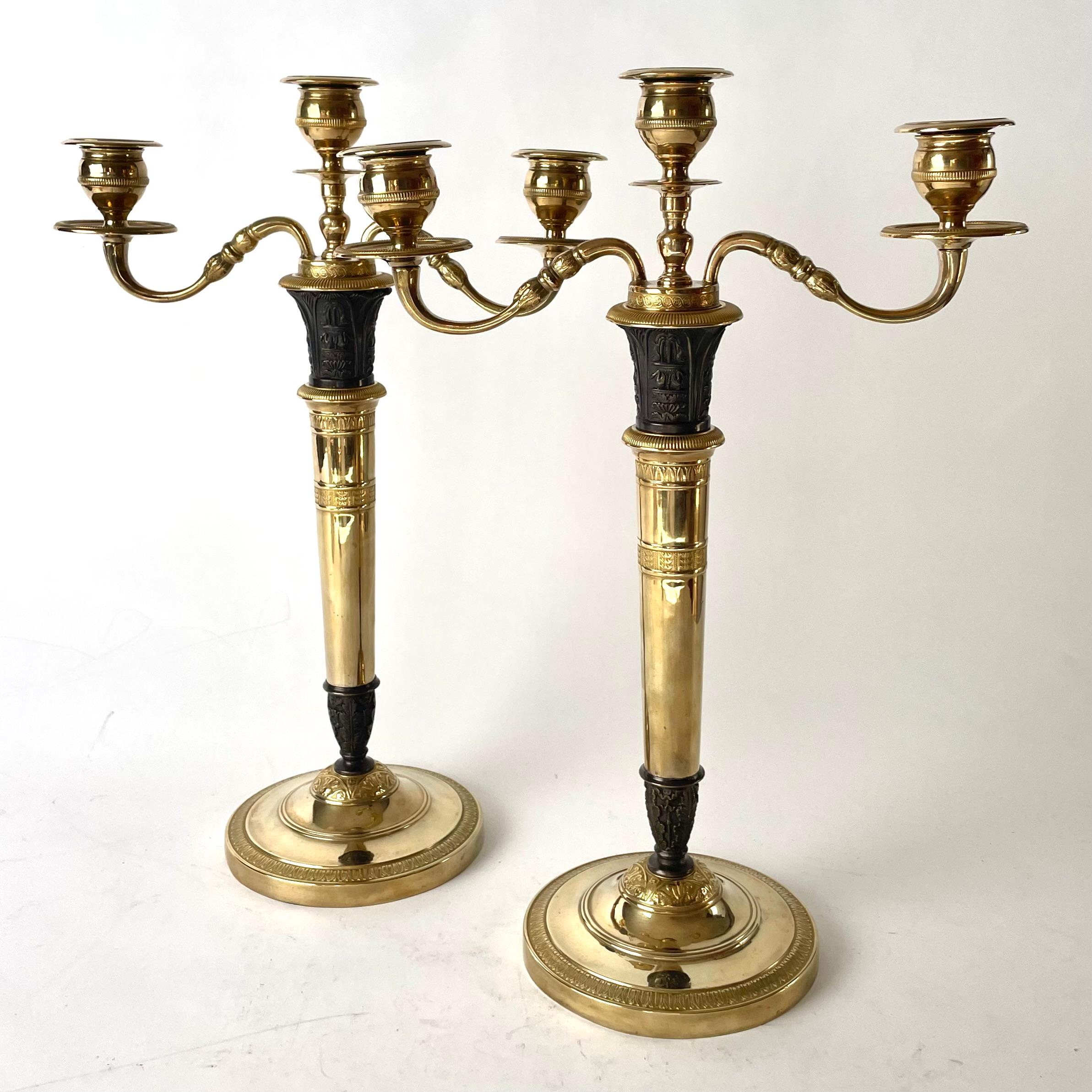 Paire de grands chandeliers Empire, convertis en candélabres. France 1820s en vente 4