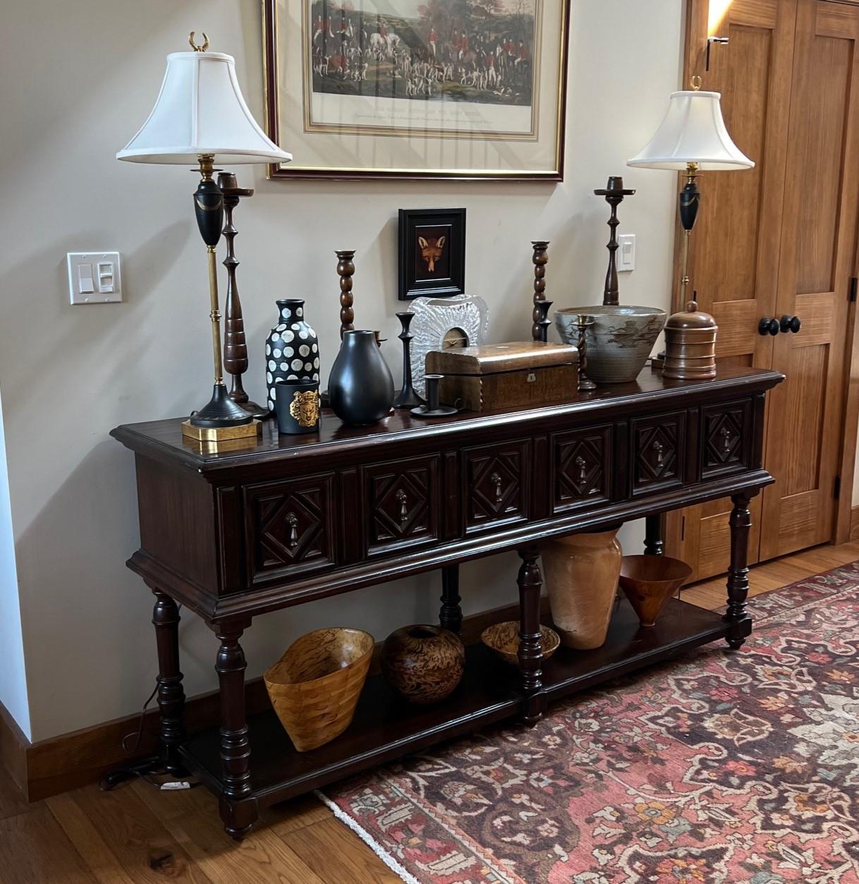 Pareja de grandes candeleros ingleses Arts and Crafts de roble - 22,5