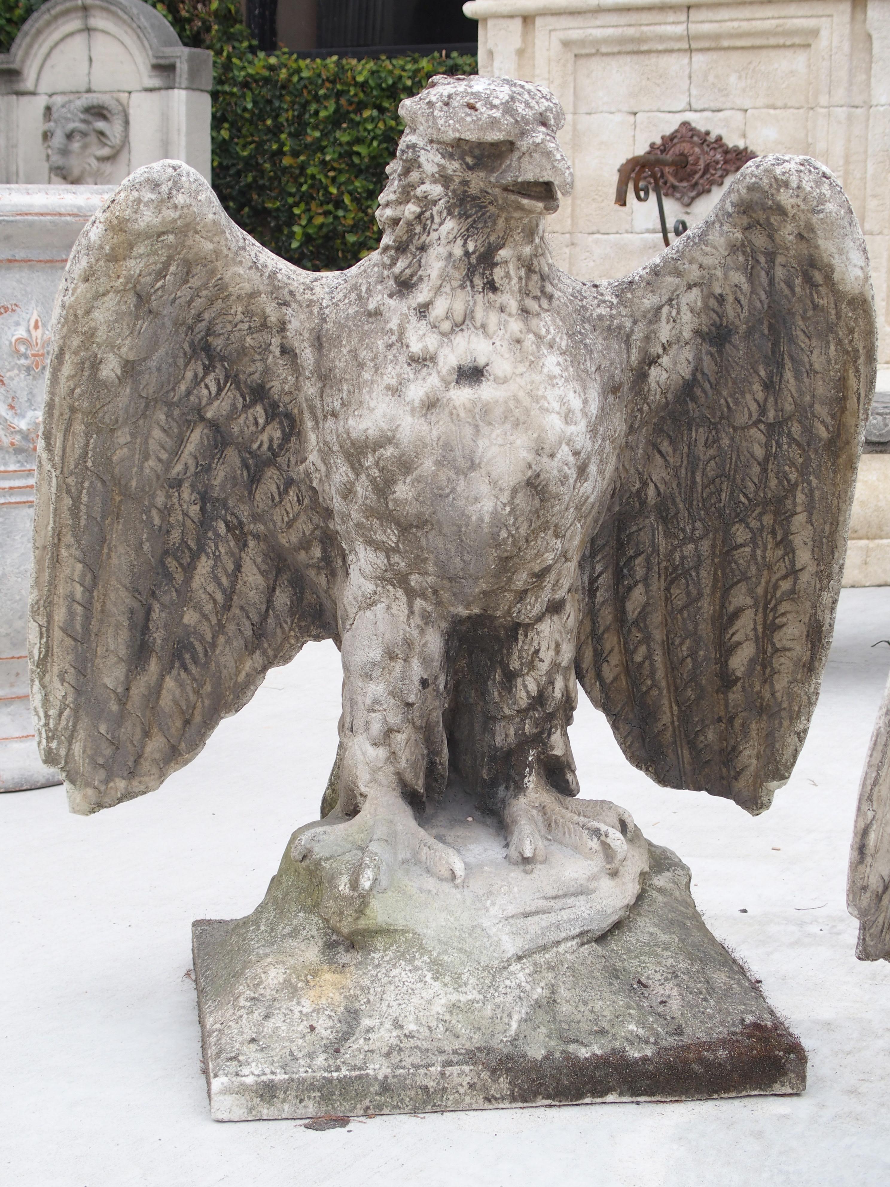 Pair of Large English Cast Stone Opposing Eagles, circa 1920s In Good Condition In Dallas, TX