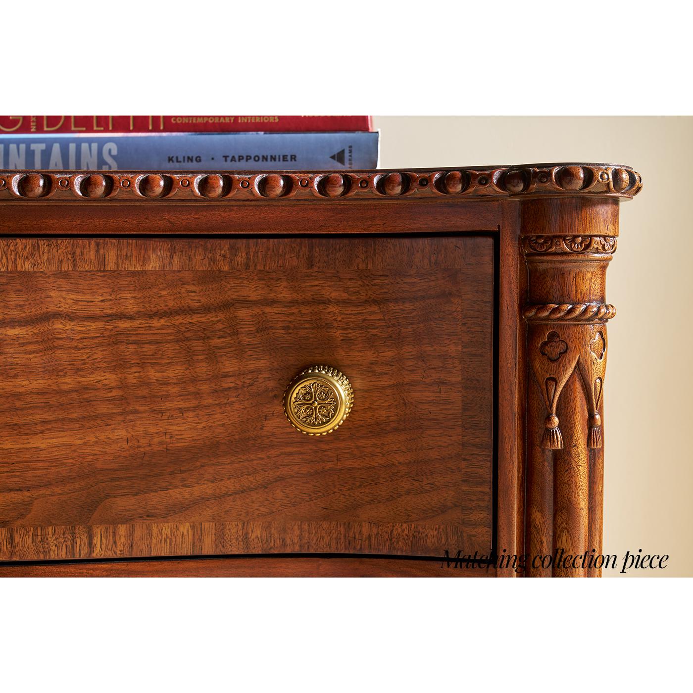 XXIe siècle et contemporain Paire de grandes tables de nuit anglaises en vente