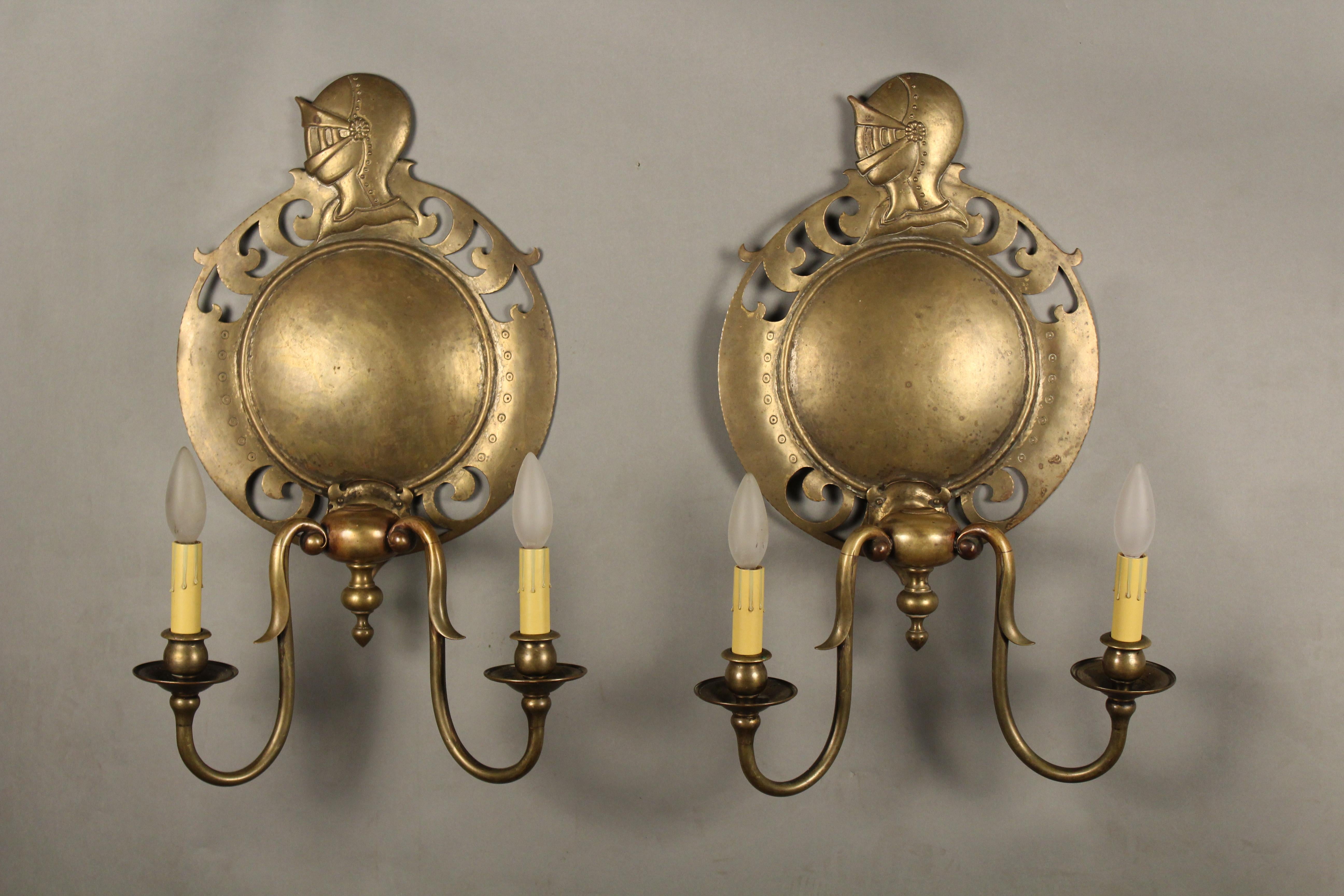 Early 20th Century Pair of Large English Tudor Spanish Revival 1920s Sconces with Knights For Sale