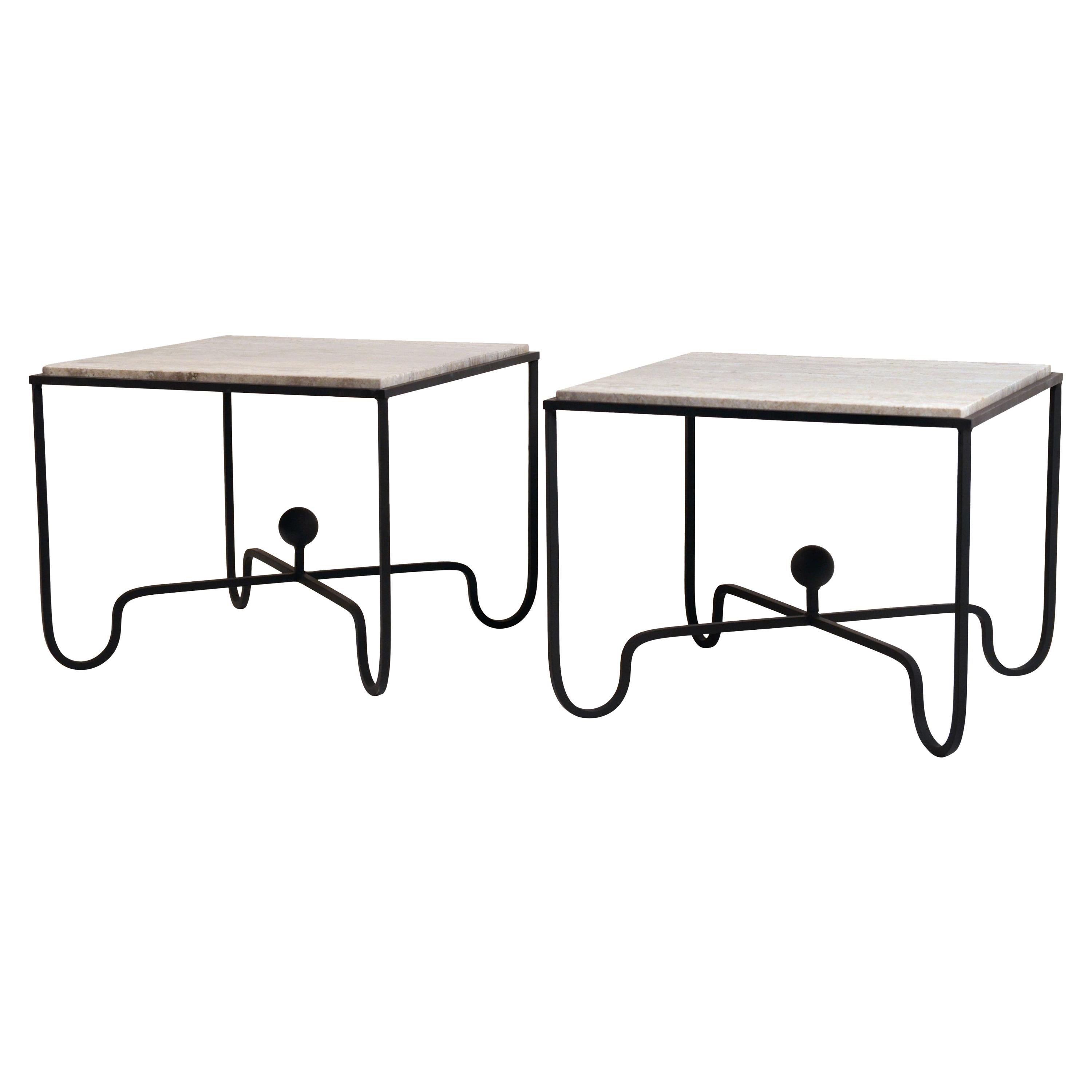 Paire de grandes tables d'appoint en travertin "Entretoise" Silver par Design Frères