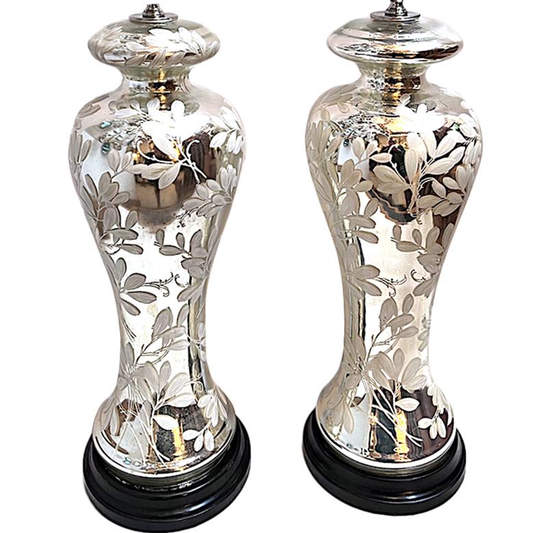 Pair of circa 1940's Italian mercury glass table lamps with floral decoration.

Measurements:
Height of body: 20.75