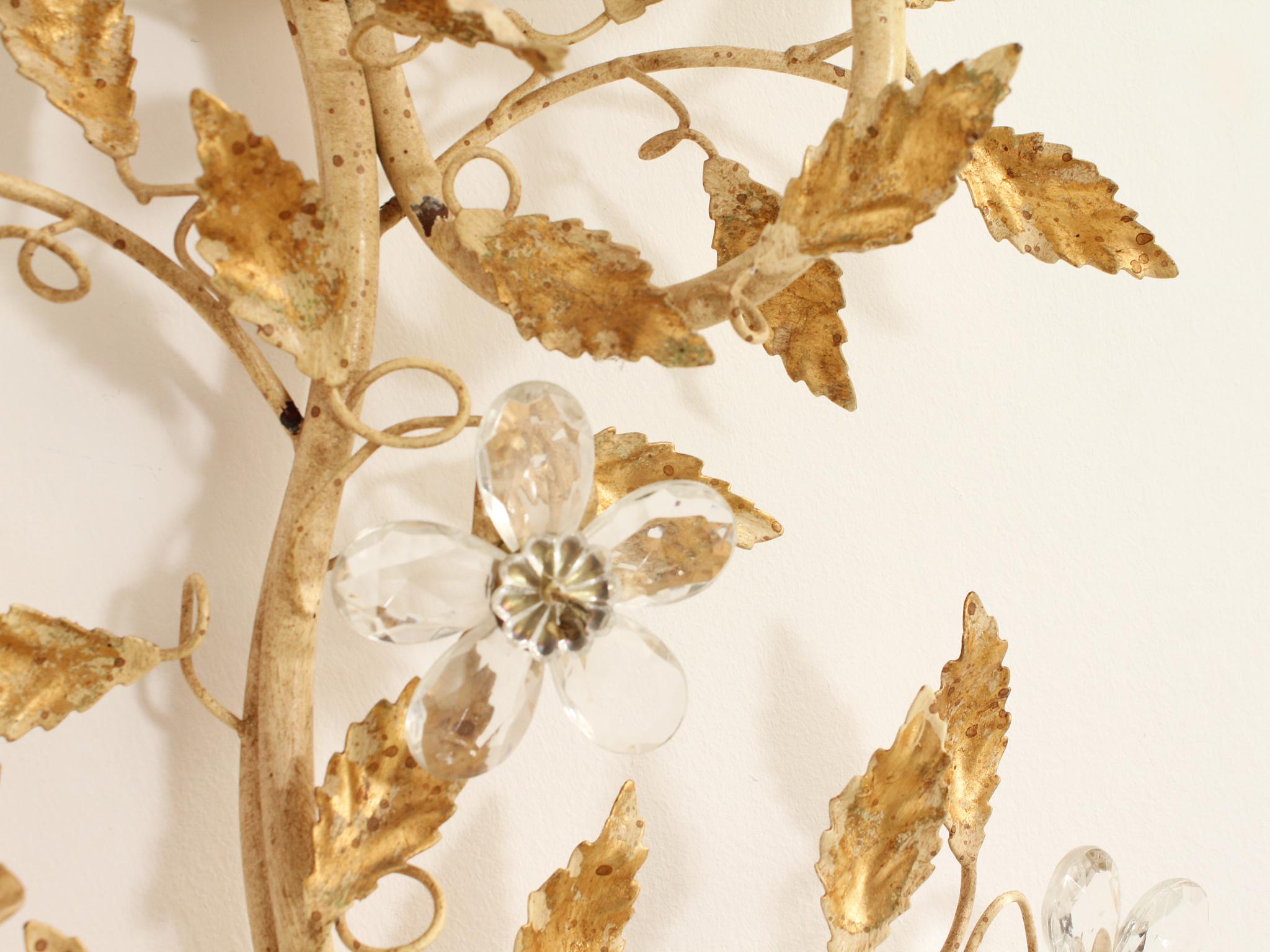 Paire de grandes appliques florales en métal doré des années 1960, Espagne en vente 3