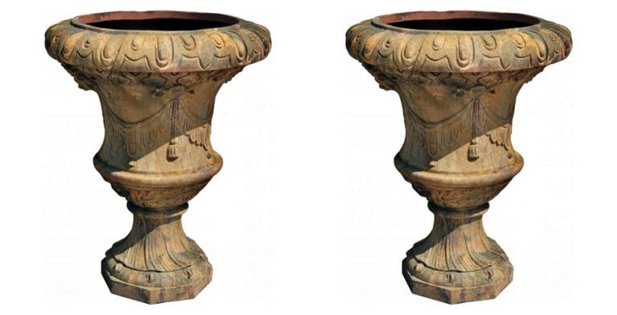 Italian Pair of Large Florentine Ornamental Vases in Terracotta Early 20th Century For Sale