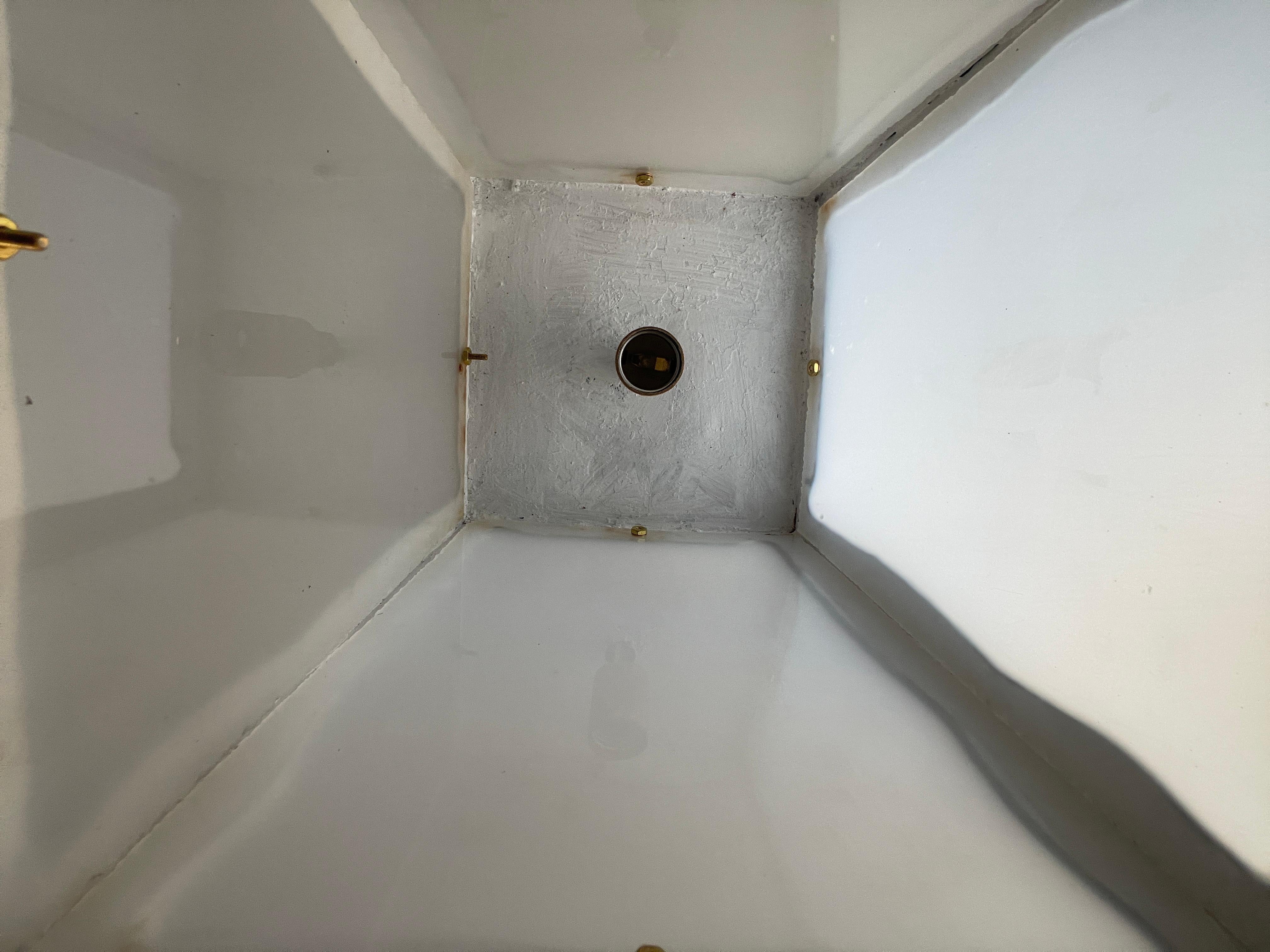 Coppia di grandi lanterne architettoniche francesi da parete in vendita 1