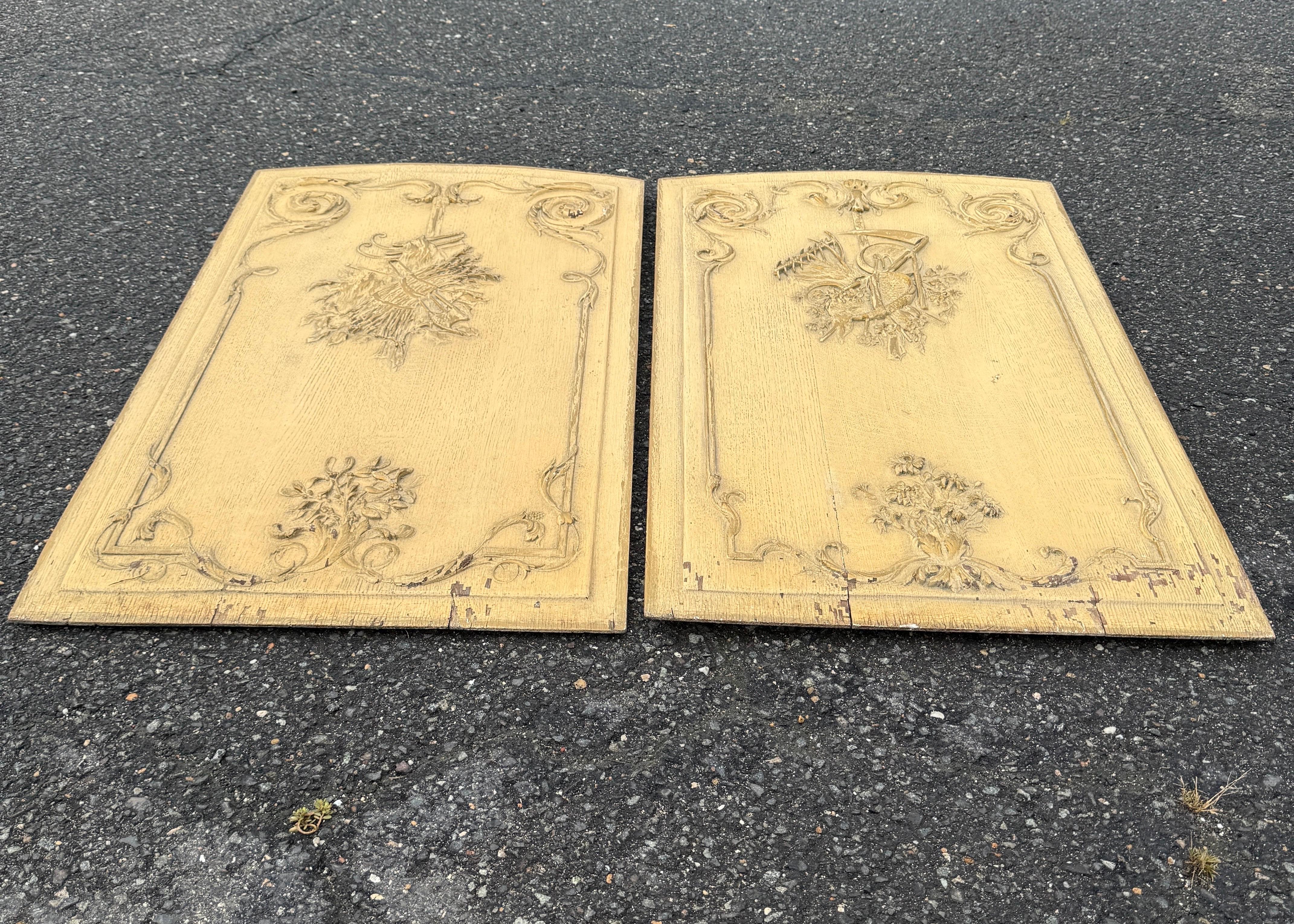 Paar große französische architektonische Wood Wall Panels Kunstwerk (Französisch) im Angebot