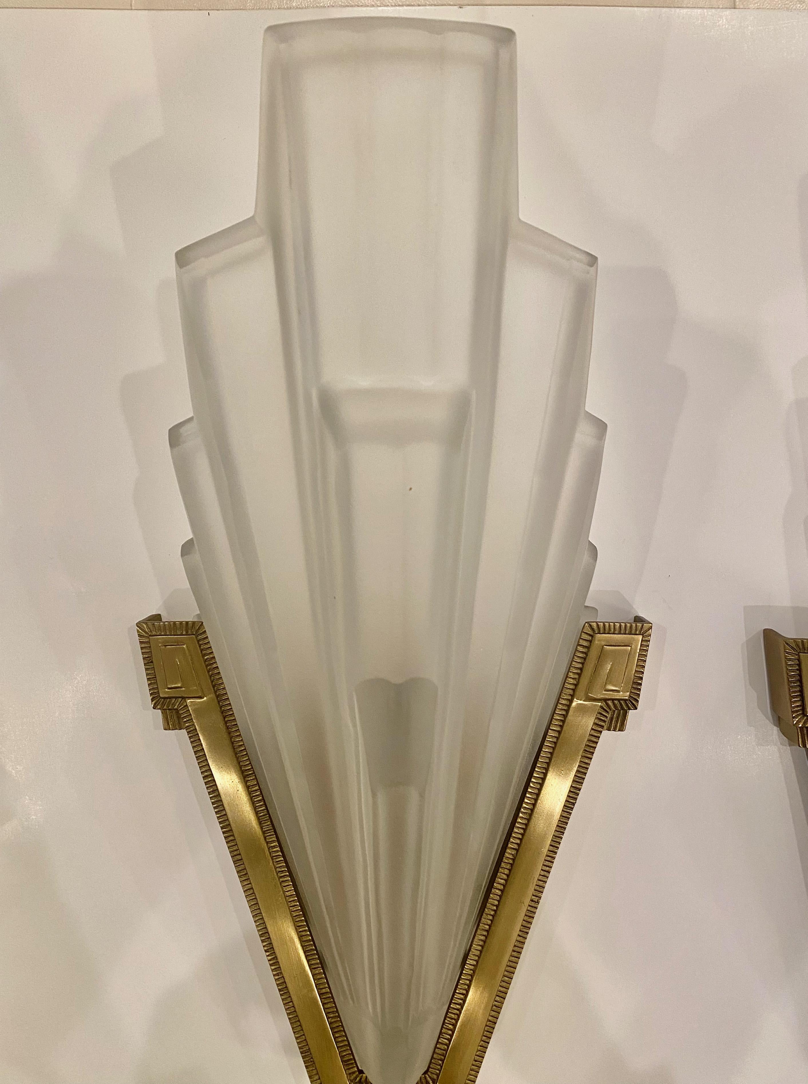 Pair of Large French Art Deco Skyscraper Sconces by Sabino For Sale 5