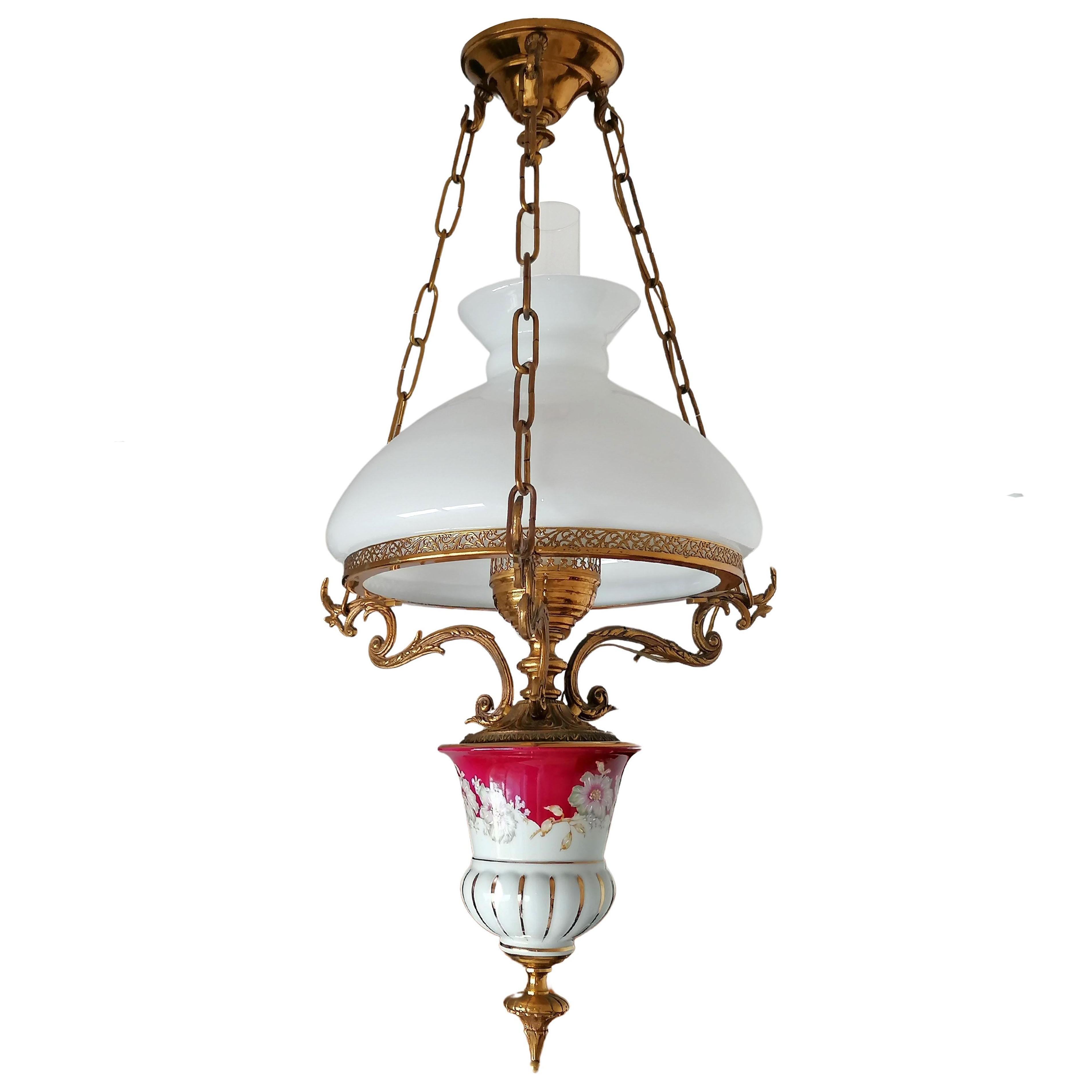 Pair of Large French Chandelier Oil Lamp in Red Pink Porcelain and Gilt Bronze In Good Condition For Sale In Coimbra, PT