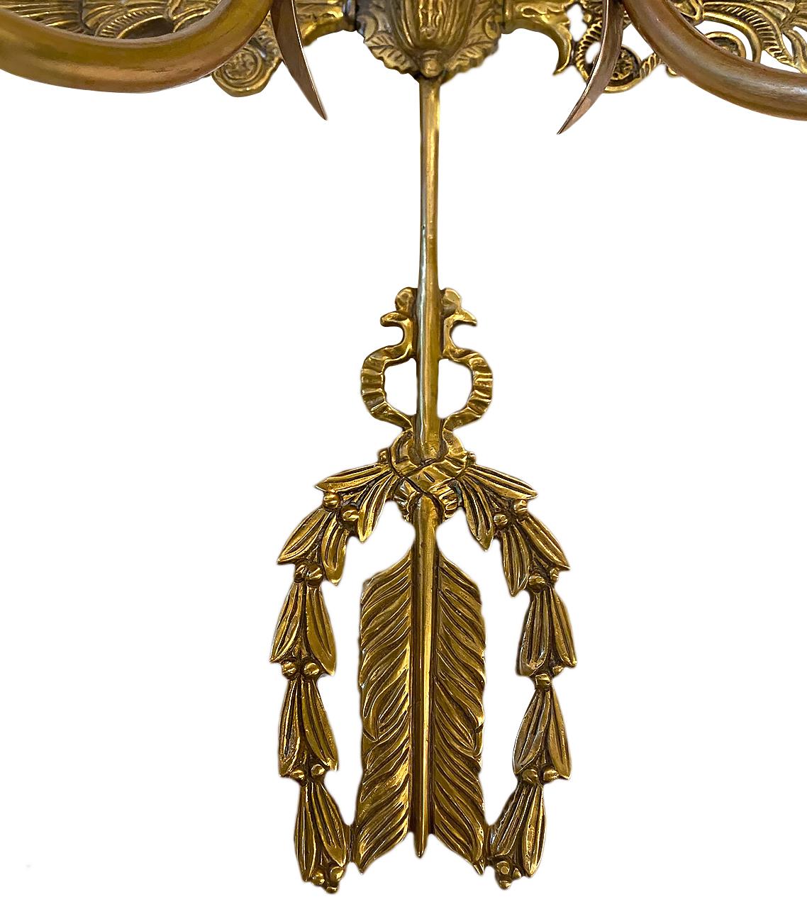 Bronze Paire de grandes appliques françaises en bronze doré en vente
