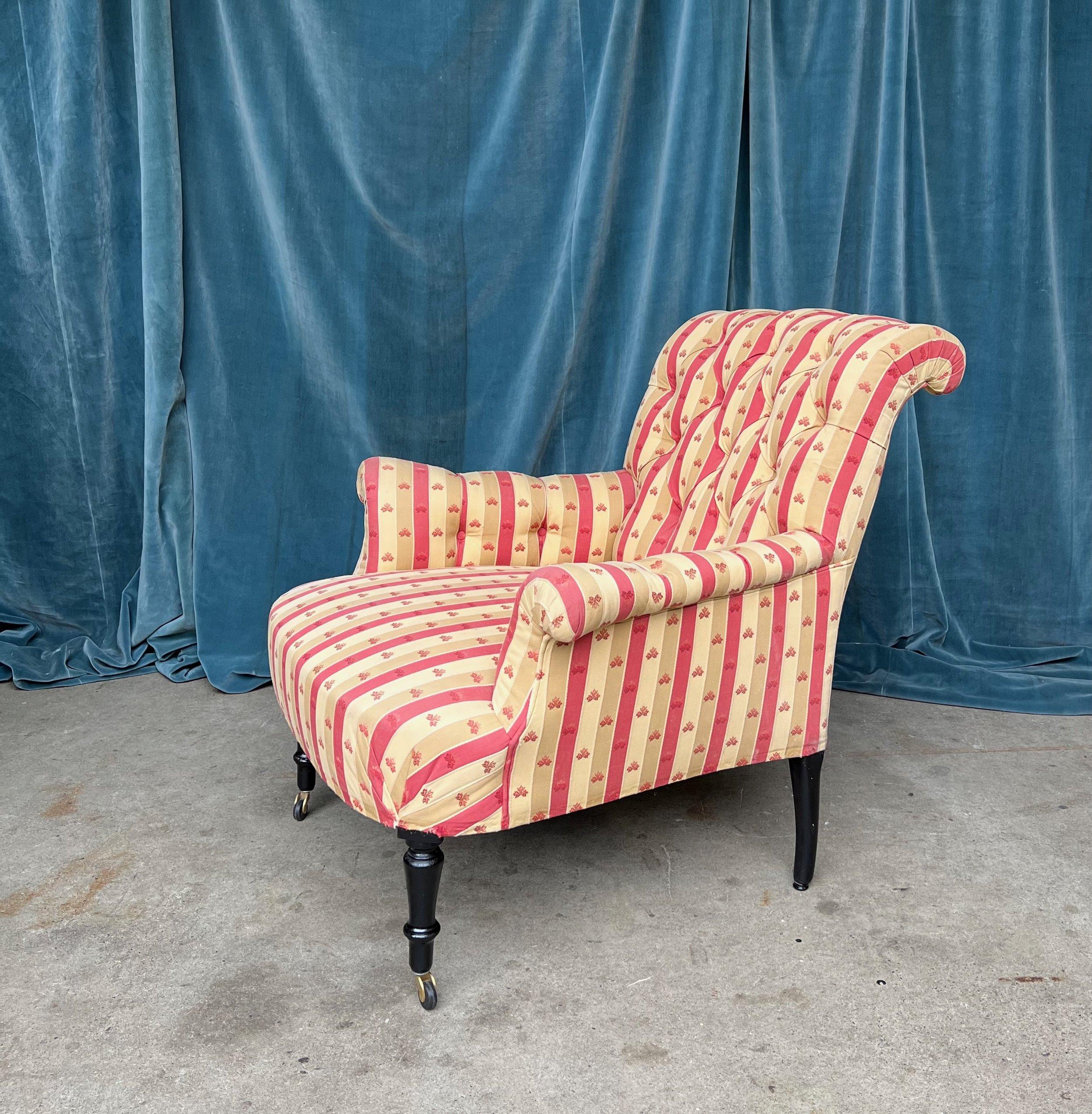 Tissu d'ameublement Paire de grands meubles français Napoléon III  Fauteuils en tissu rayé  en vente
