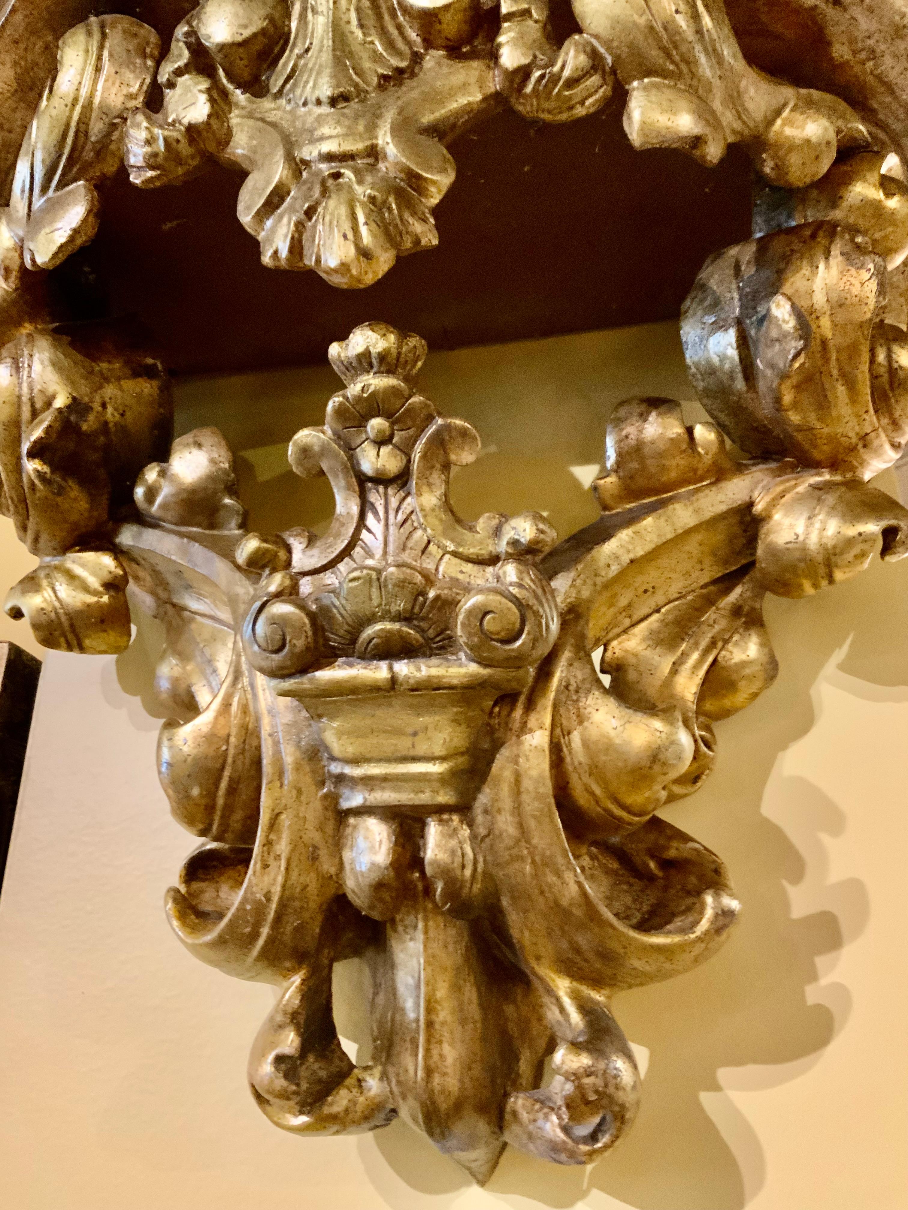 Pair of large French ornate giltwood wall brackets In Good Condition For Sale In Houston, TX