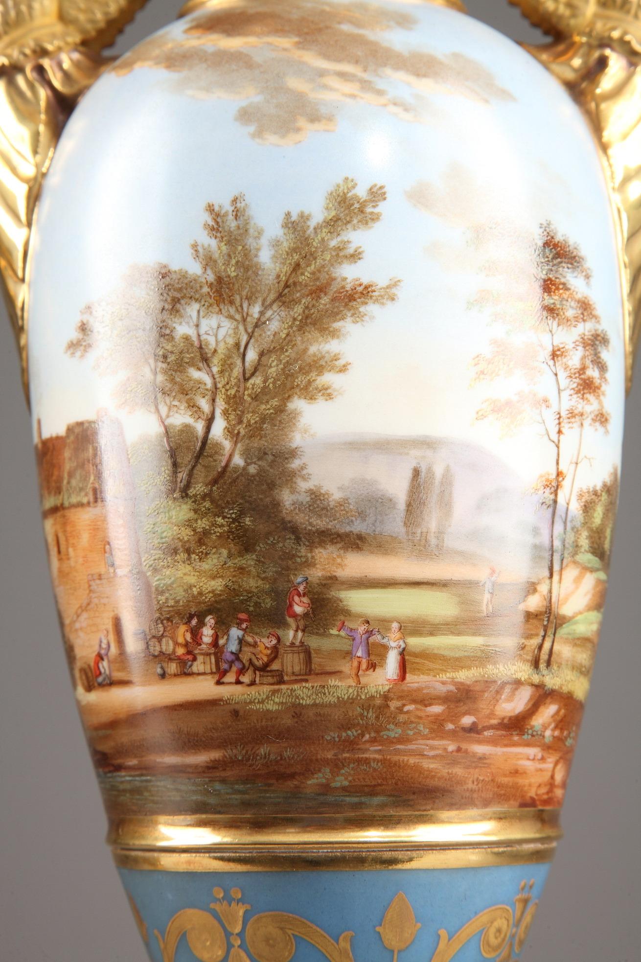 Early 19th Century Pair of Large Fuseau Vases in Porcelaine de Paris, Empire Period For Sale