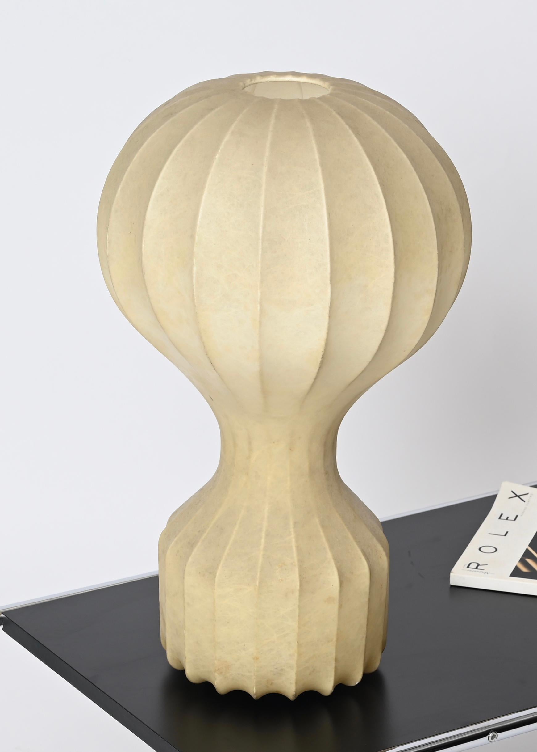 Pair of Large Gatto Beige Cocoon Table Lamps by Castiglioni for Flos Italy 1960s For Sale 7
