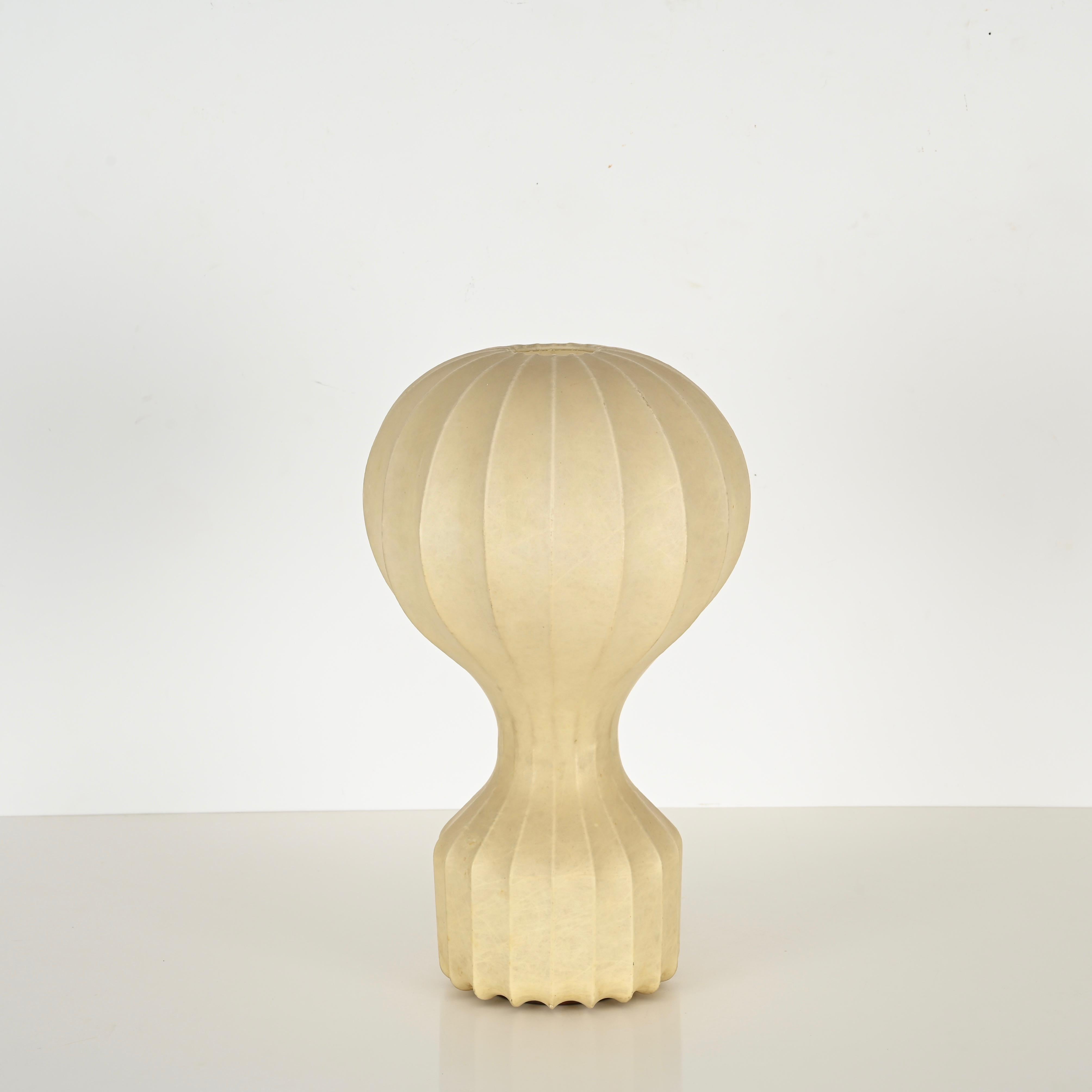 Pair of Large Gatto Beige Cocoon Table Lamps by Castiglioni for Flos Italy 1960s For Sale 9