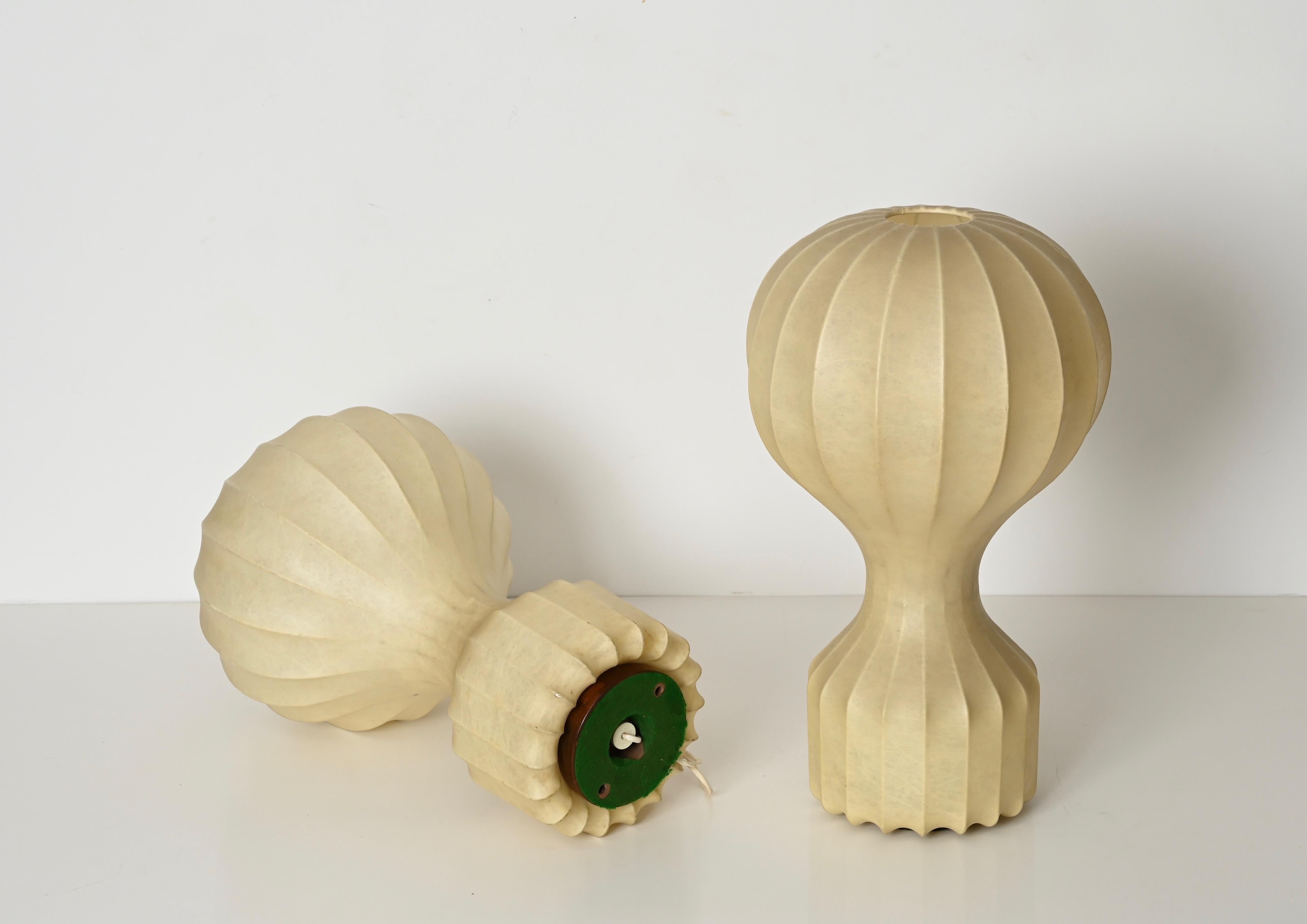 20th Century Pair of Large Gatto Beige Cocoon Table Lamps by Castiglioni for Flos Italy 1960s For Sale