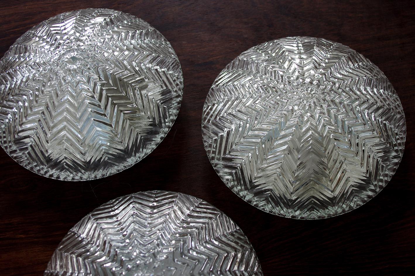 Pair of Large Geometric Zigzag Glass Ceiling or Wall Lights Flush Mounts, 1960s In Good Condition For Sale In Berlin, DE