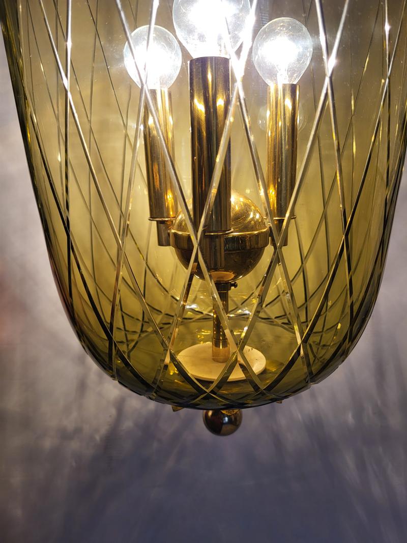 Pair of Large German Vintage Glass and Brass Lanterns Pendants Chandeliers 1950s In Good Condition For Sale In Berlin, DE