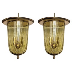 Coppia di grandi lanterne tedesche d'epoca in vetro e ottone, lampadari a sospensione degli anni '50