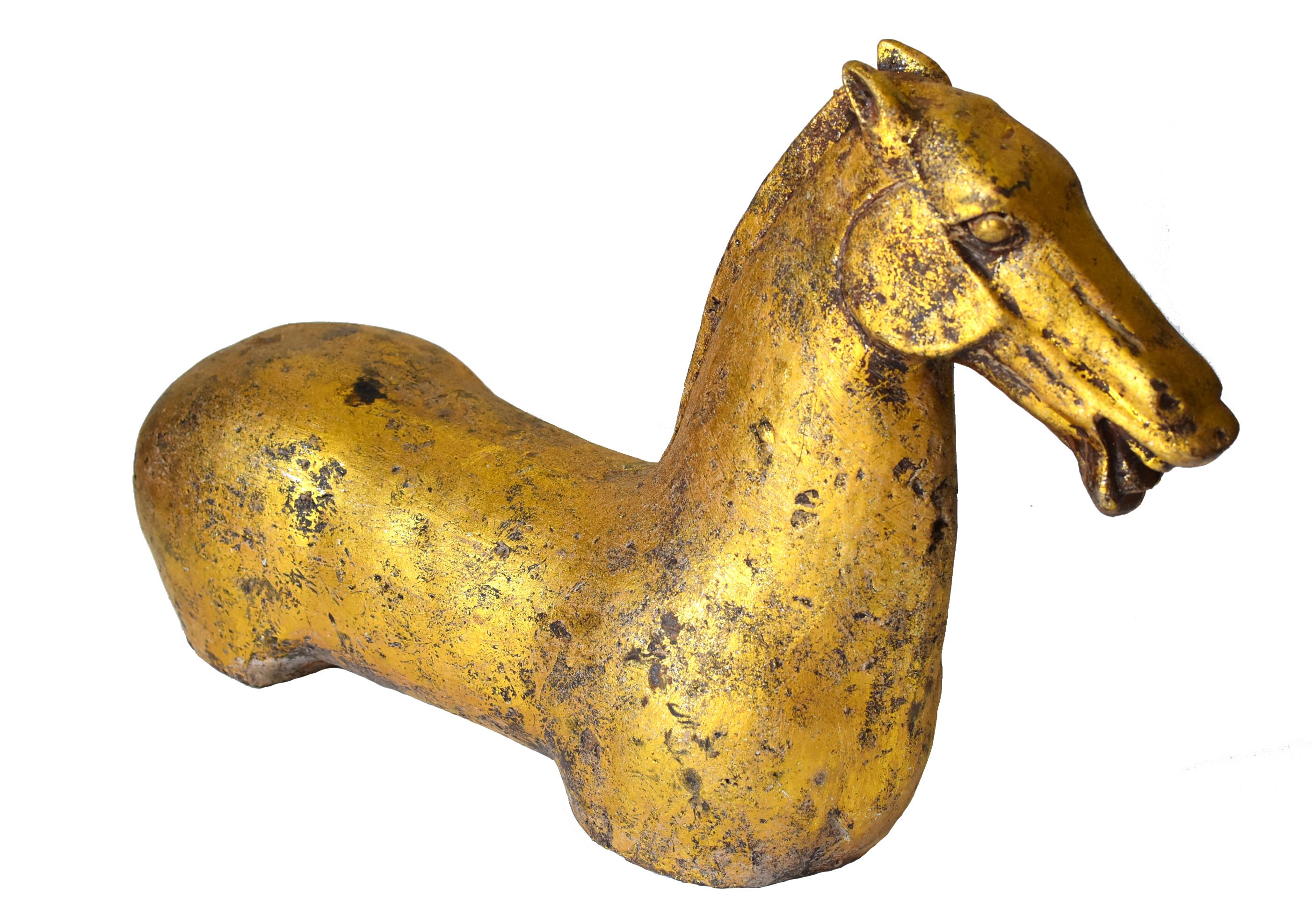 Pareja de grandes bustos de caballos de hierro dorado en venta 4