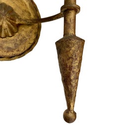 Coppia di grandi lampade in ferro dorato