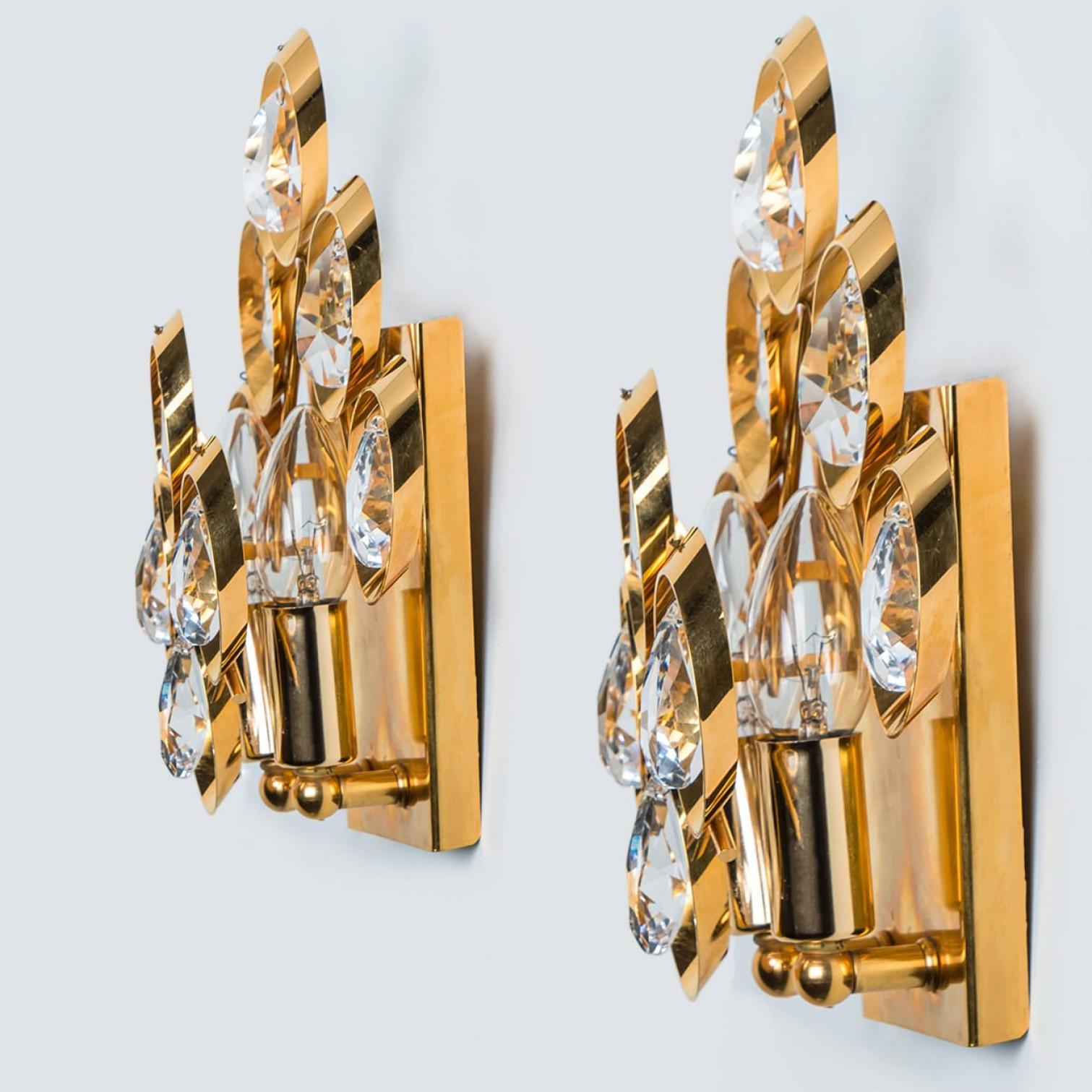 Pareja de apliques grandes de vidrio y latón dorado de Ernst Palme, años 70 Otro en venta