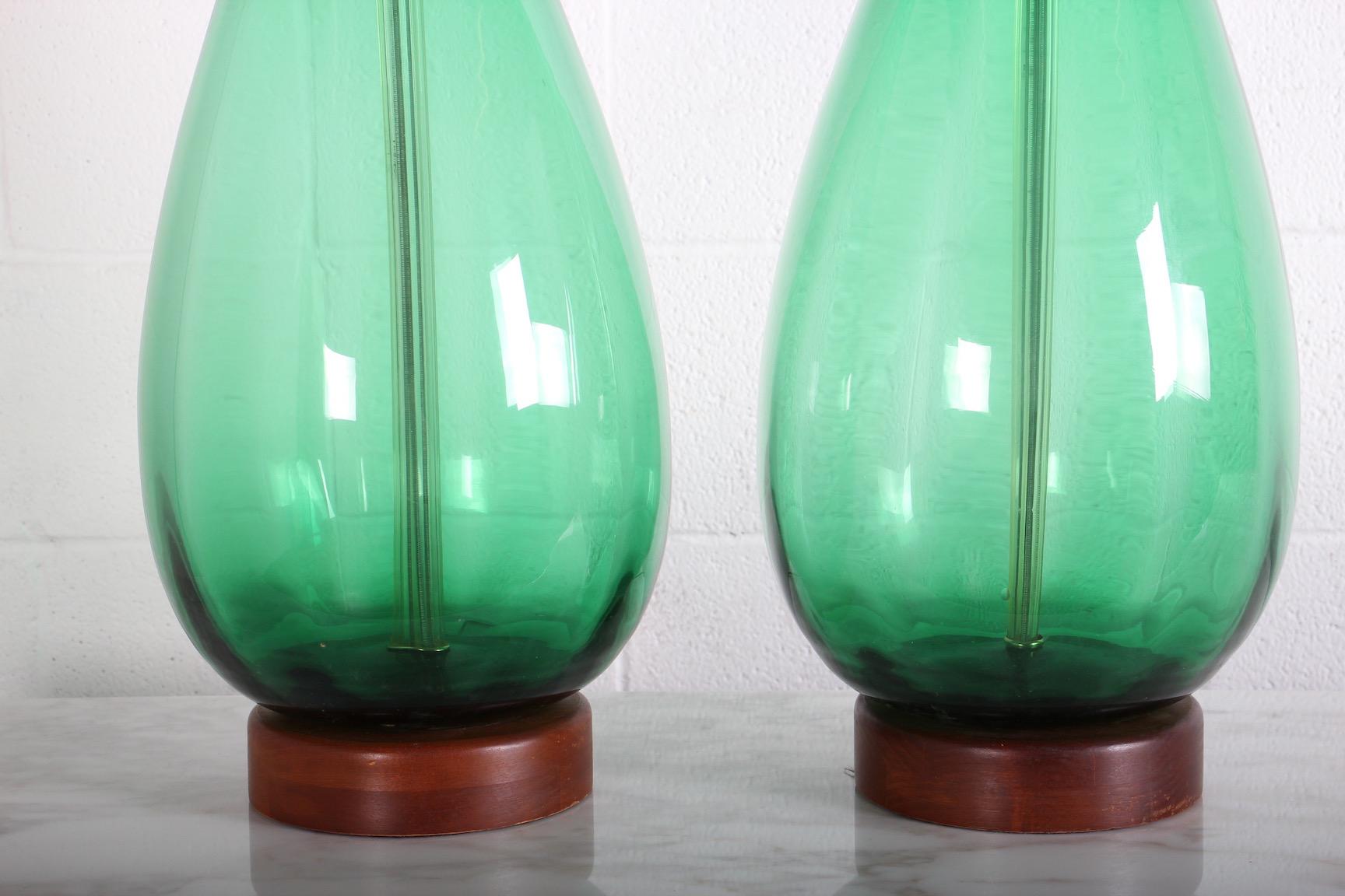 Pair of Large Glass Lamps by Blenko In Excellent Condition In Dallas, TX
