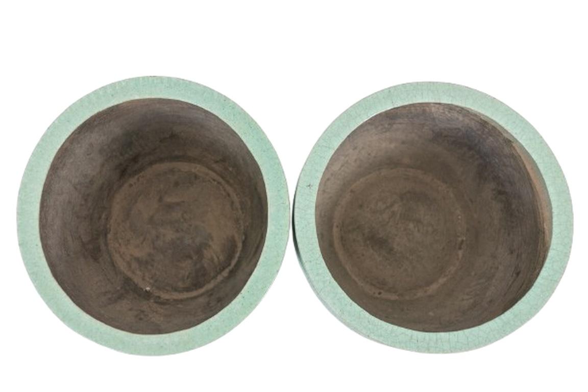 Smaltato Coppia di grandi fioriere in terracotta smaltata. 1950s. in vendita