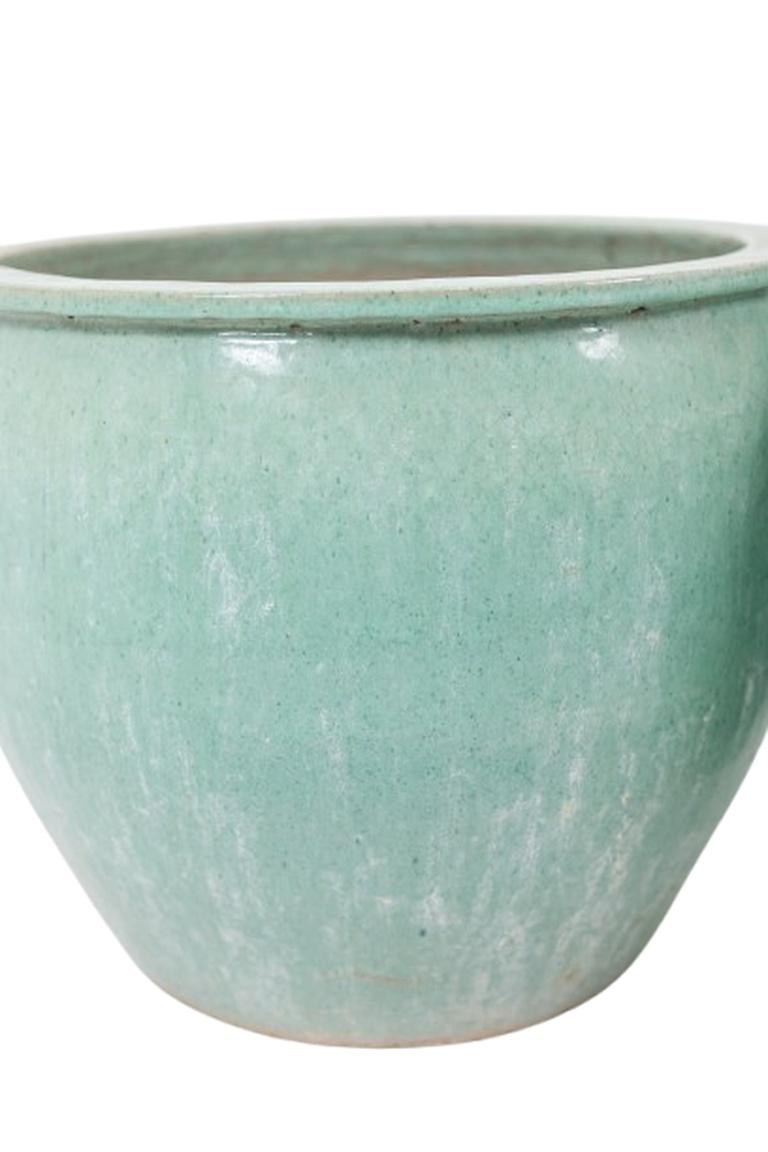 Terracotta Coppia di grandi fioriere in terracotta smaltata. 1950s. in vendita