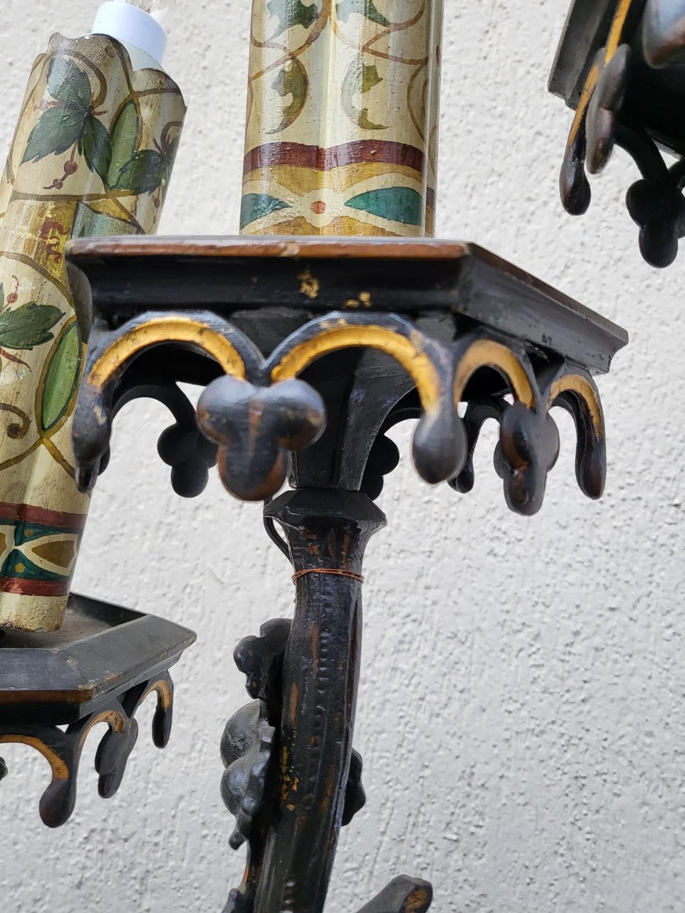 Paire de grands candélabres gothiques, 19ème siècle en vente 11